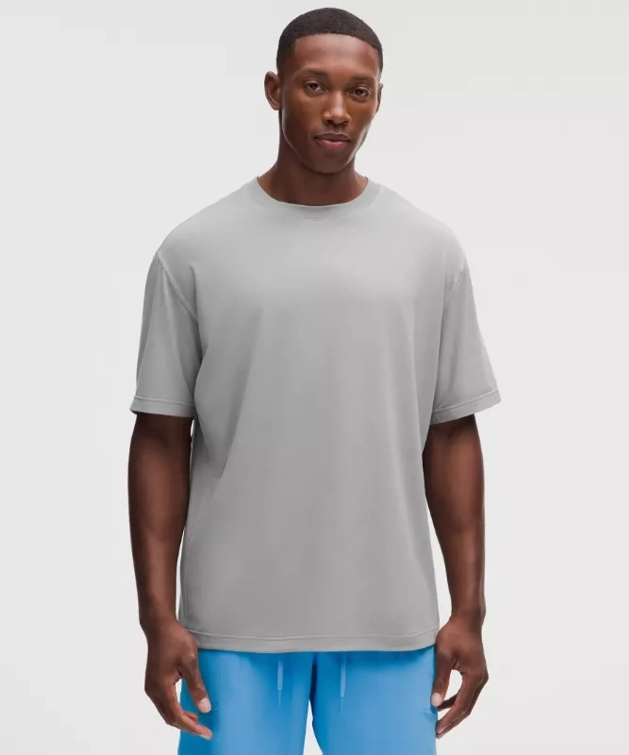 lululemon – Men's EasySet Training Short-Sleeve Shirt – Color Grey – Size Large
