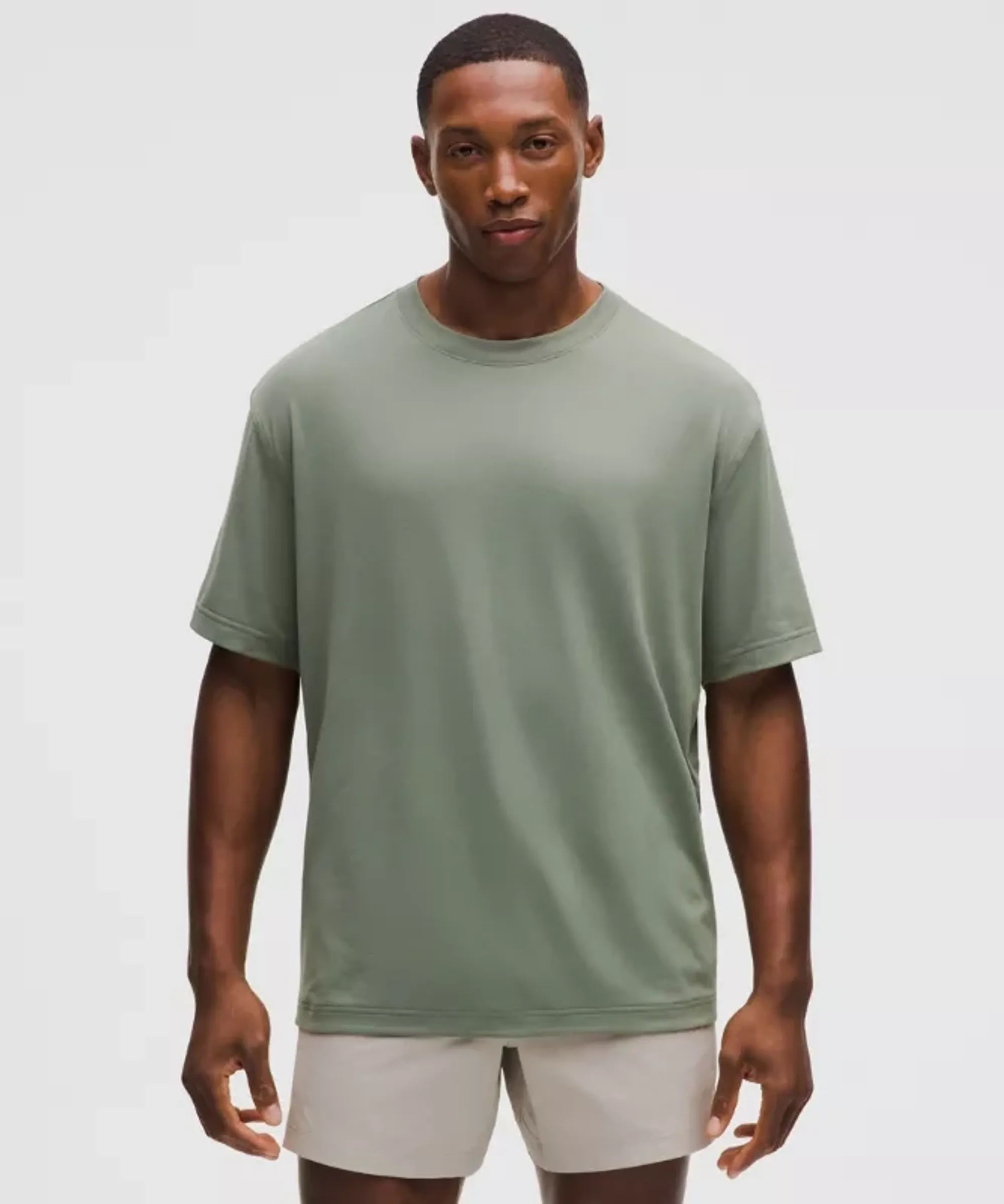 lululemon – Men's EasySet Training Short-Sleeve Shirt – Color Green/Pastel – Size Medium