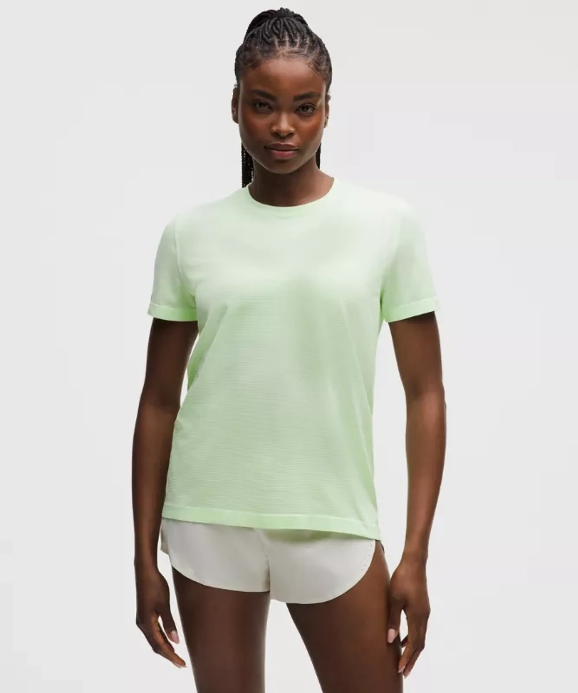 lululemon – Women's Swiftly Relaxed Short-Sleeve Shirt Hip Length Fit – Color Green – Size 0