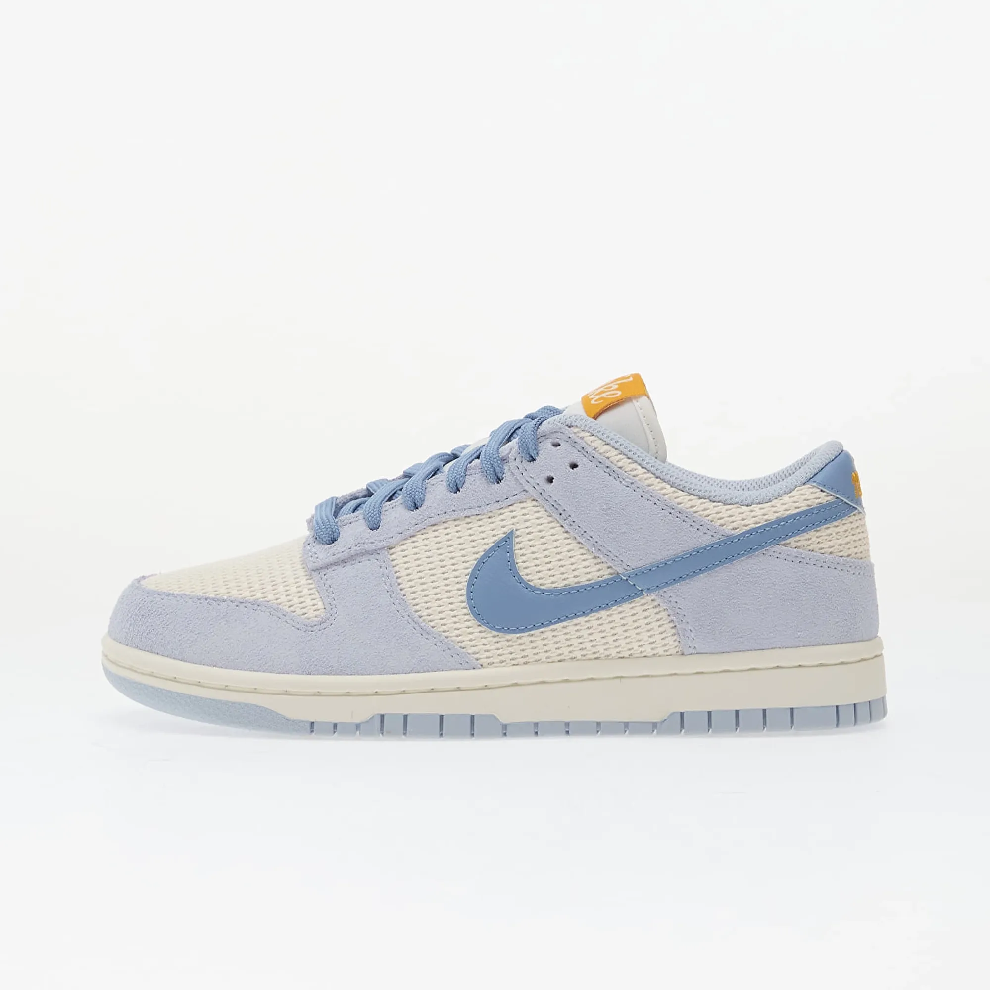 Nike WMNS DUNK LOW SE