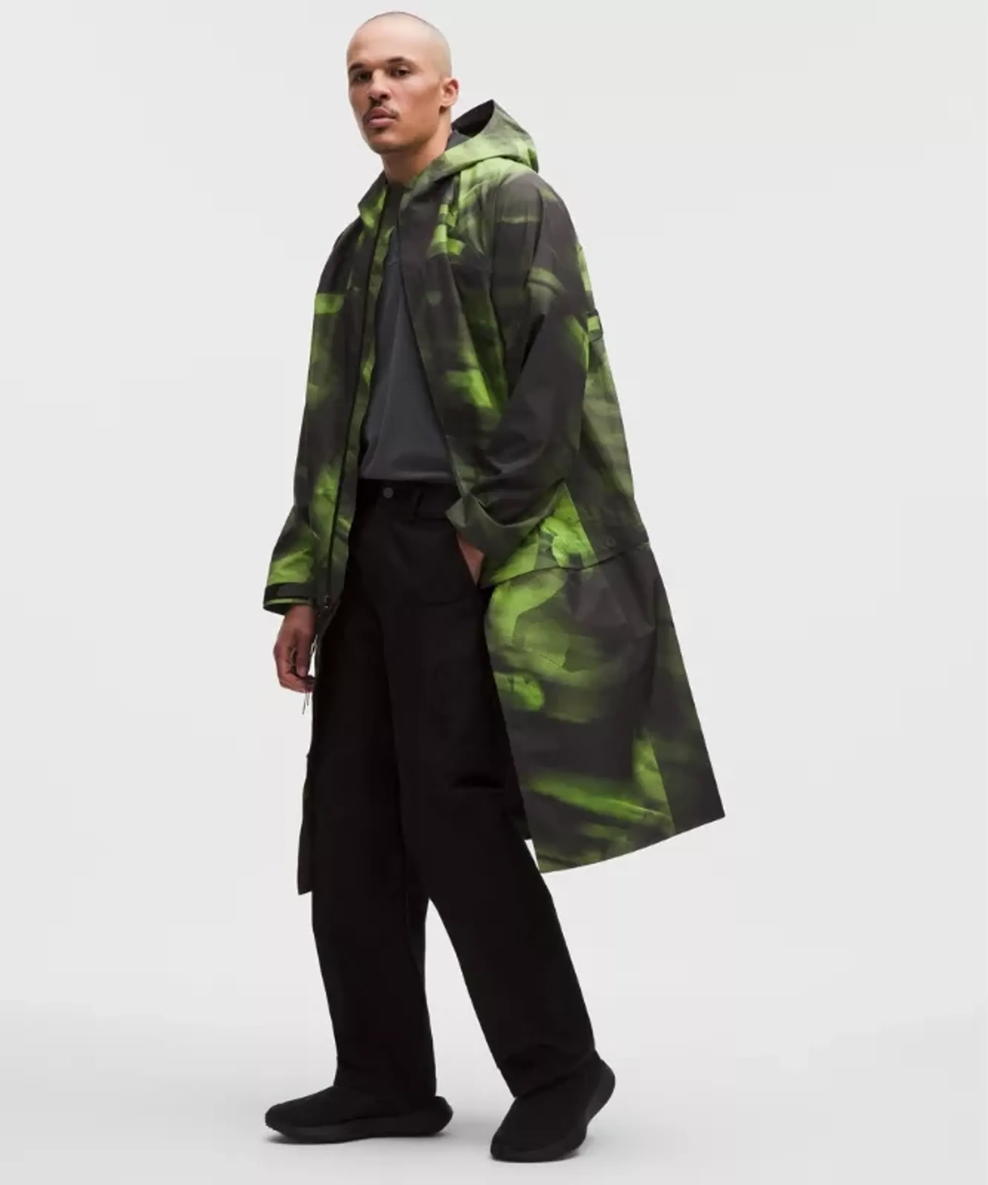 lululemon – Men's Dual-Length Waterproof Jacket SLNSH Collection – Color Green – Size Medium