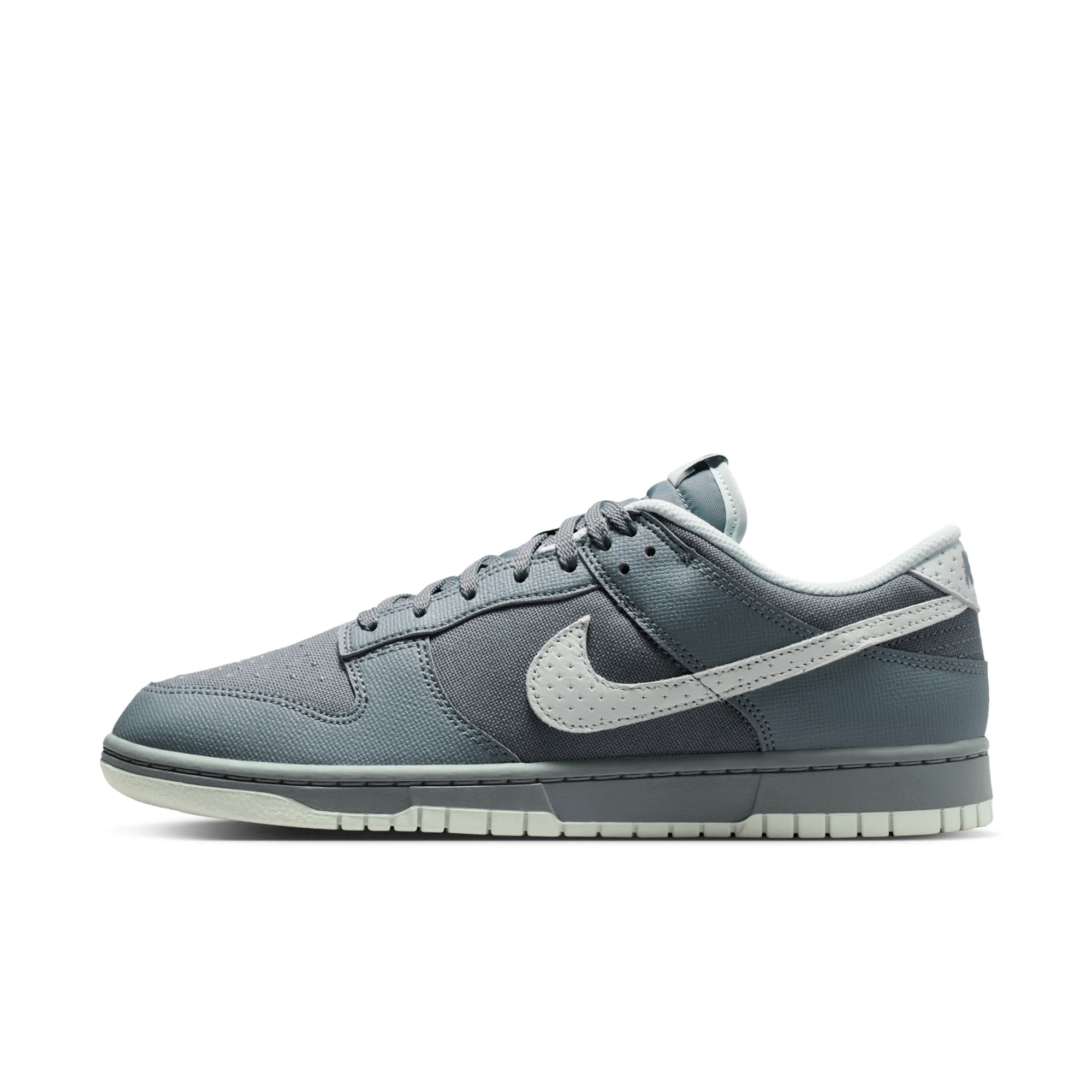 Nike Dunk Low Retro Men's Shoes - Grey