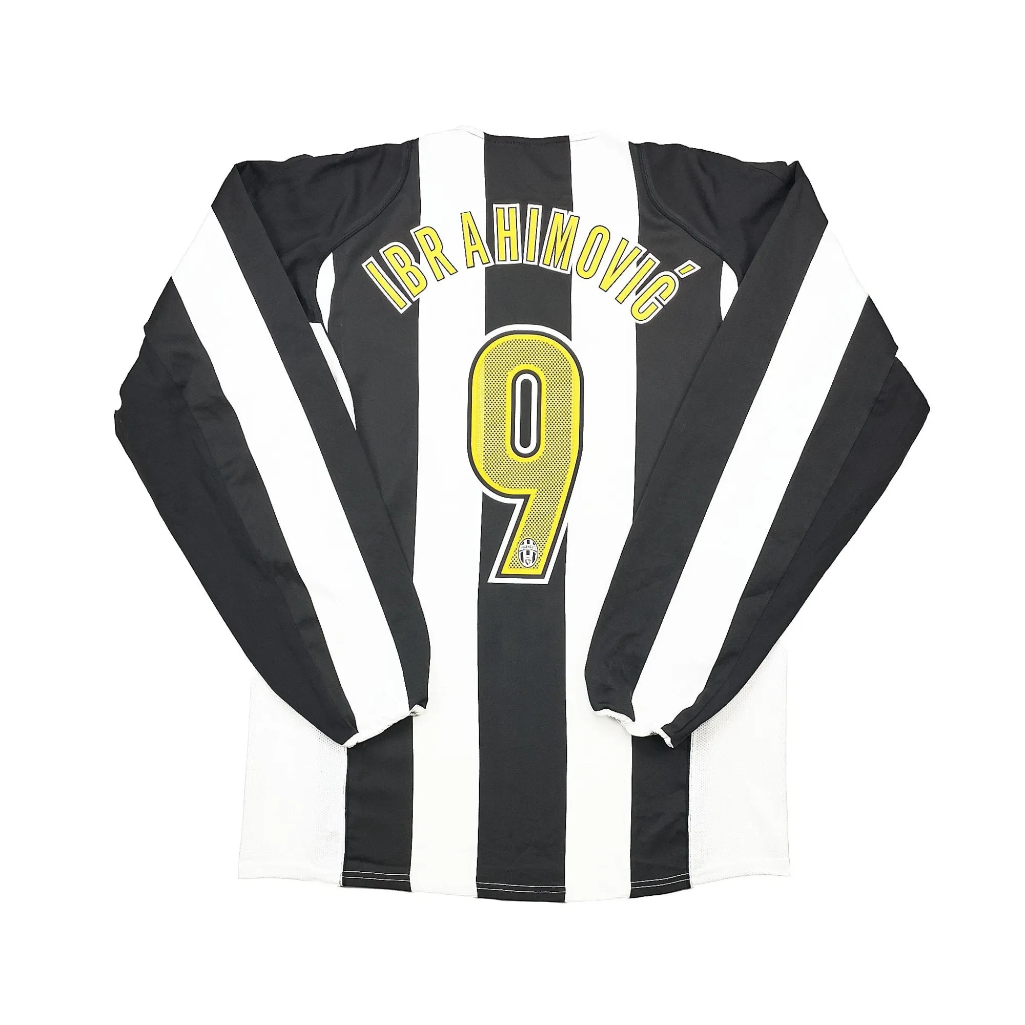 2004/05 Juventus Ibrahimovic #11 L/S Home Shirt (L) Nike | Cult Kits