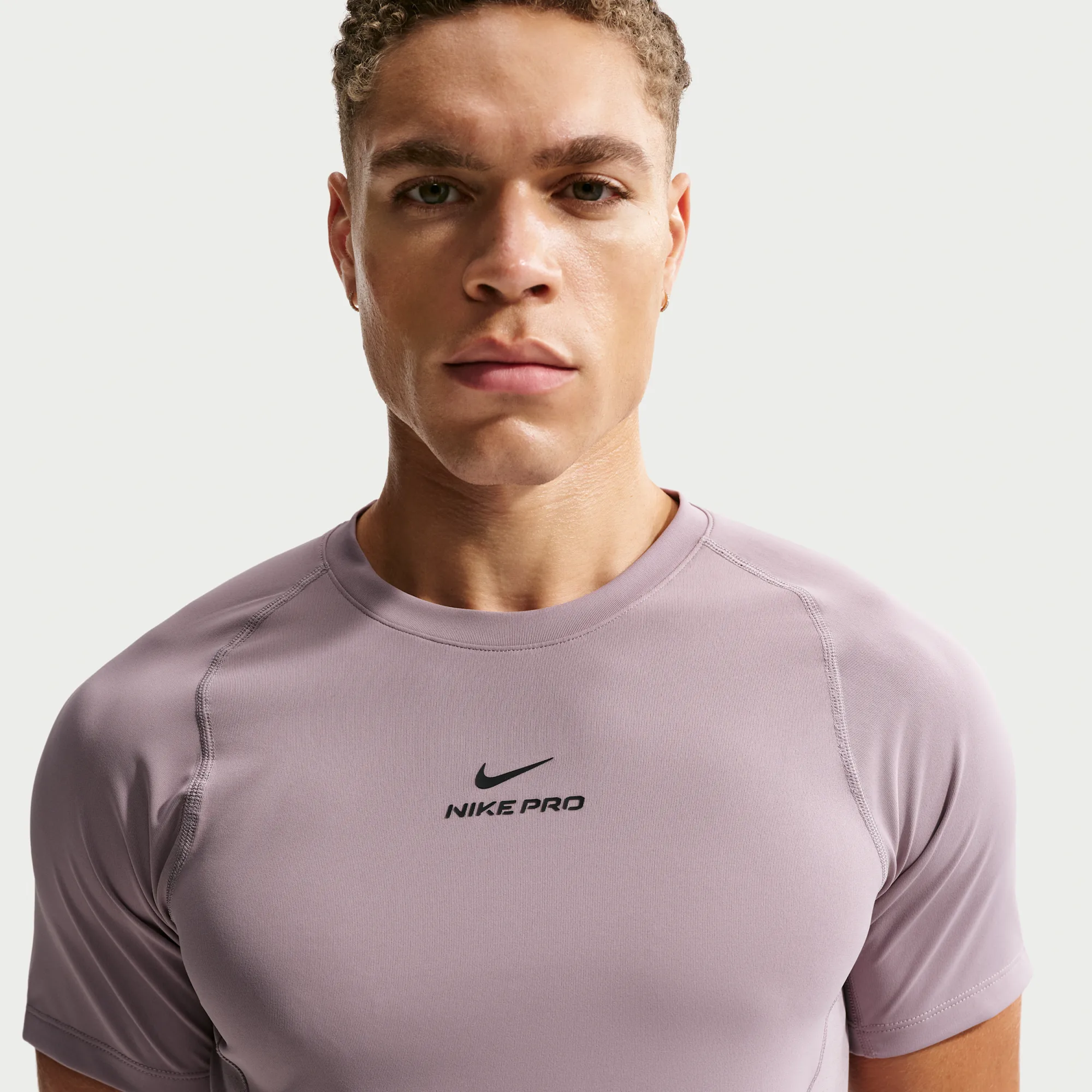 Nike Pro Training Men's Dri-FIT Short-Sleeve Top - Grey - Polyester