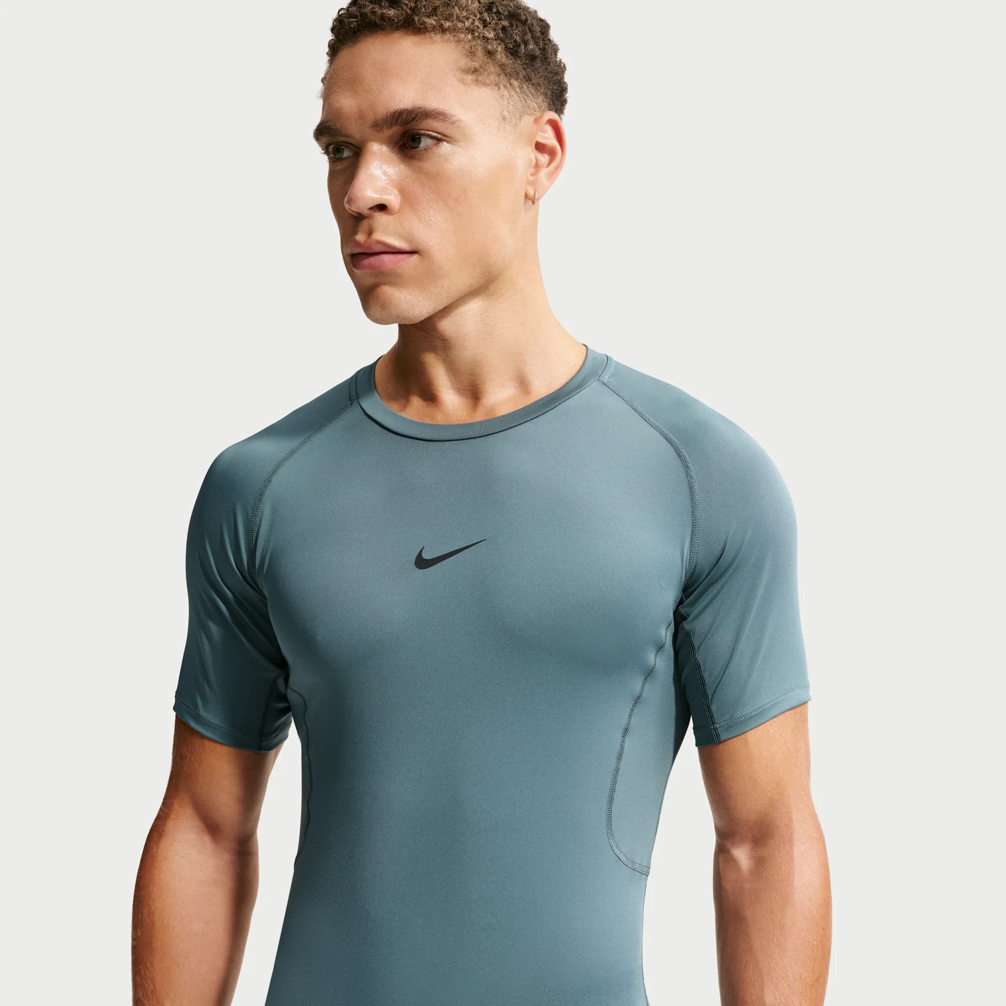 Nike Pro Men's Dri-FIT Tight Short-Sleeve Fitness Top - Grey - Polyester/Elastane