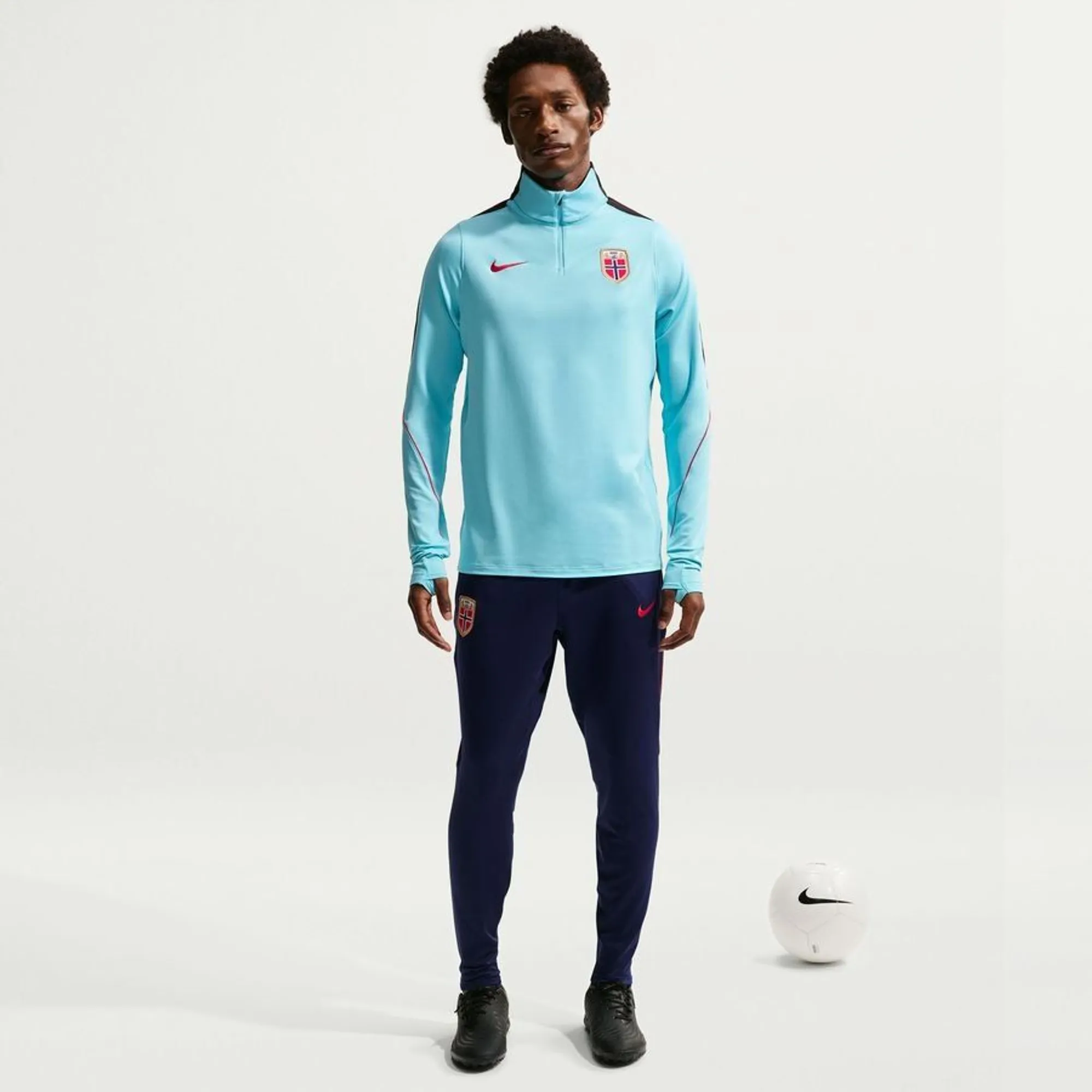 Norway Training Shirt Dri-Fit Strike Drill World Cup 2026 - Light Blue/Black/Chile Red - ['Blue']