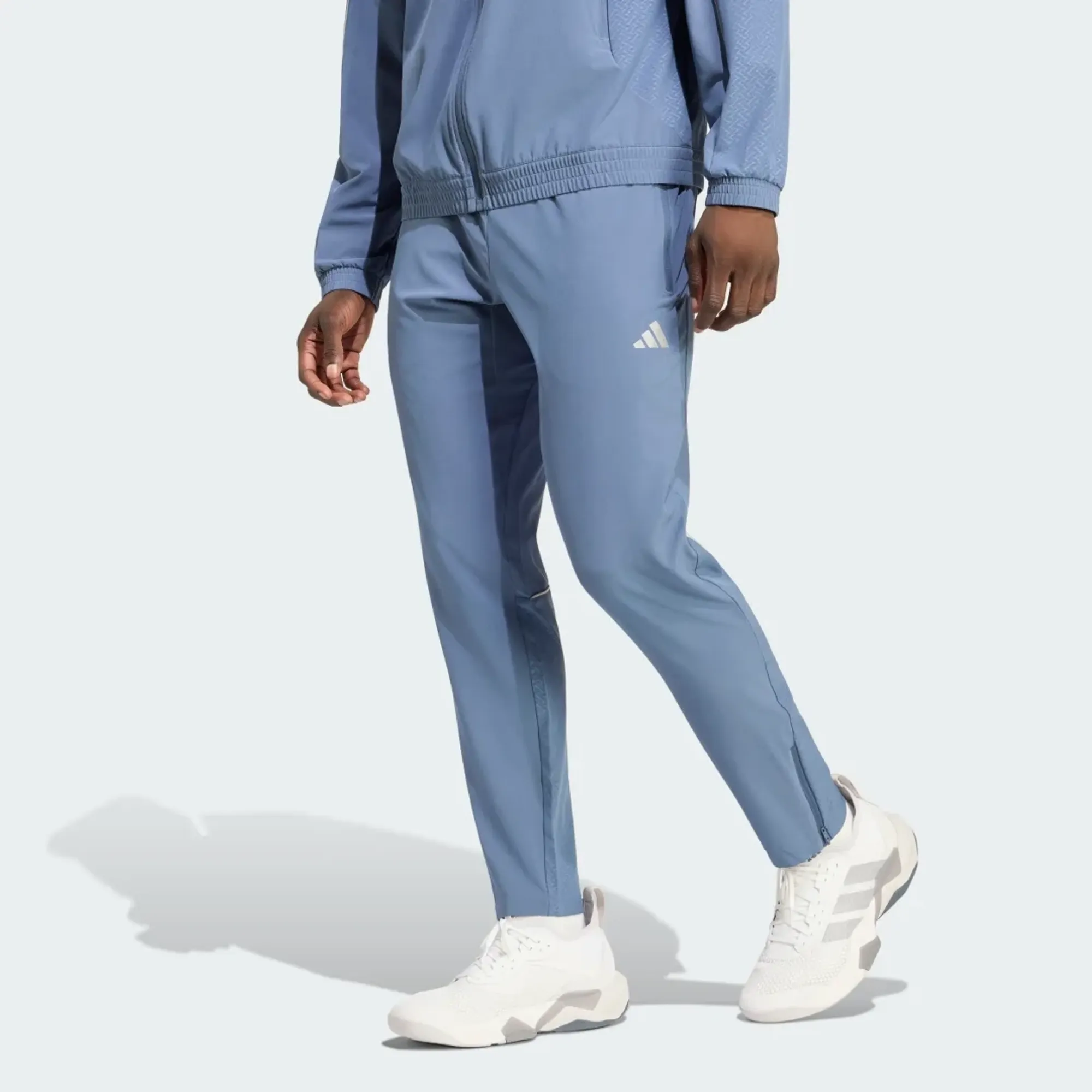 adidas TECH APPAREL SLIM TRACKPANT