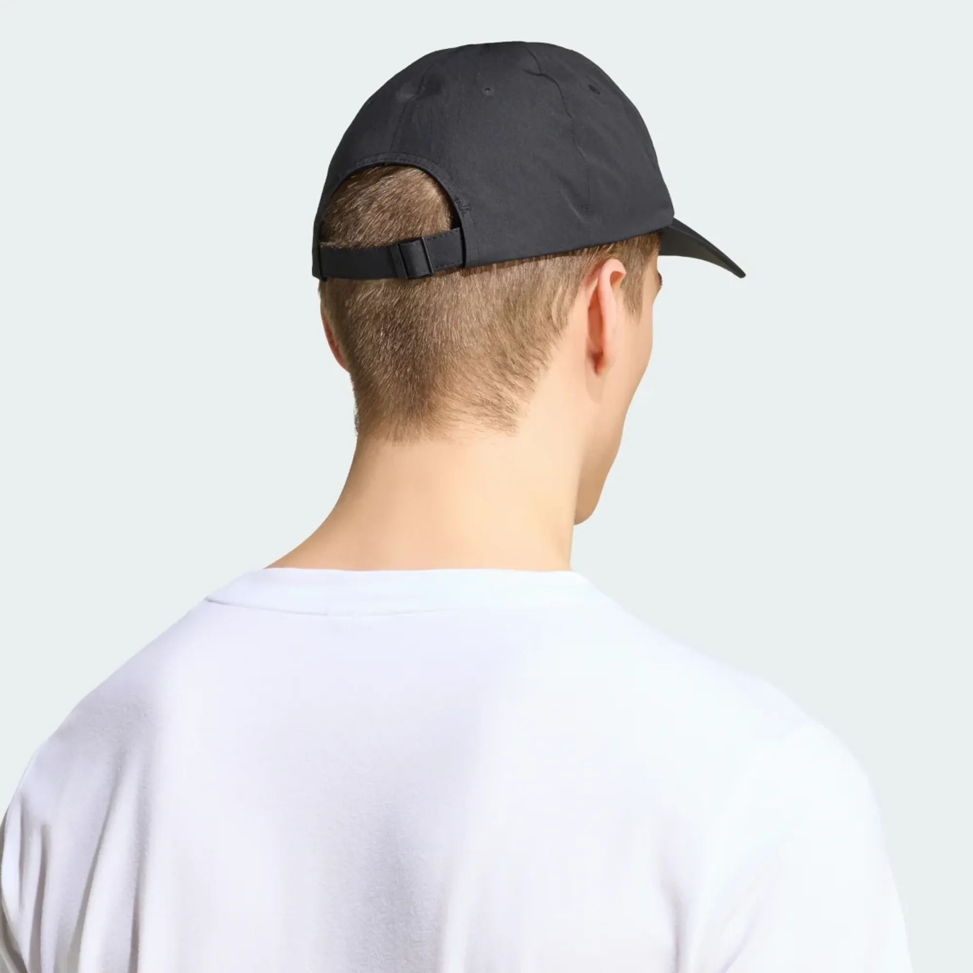 adidas MOTION CAP