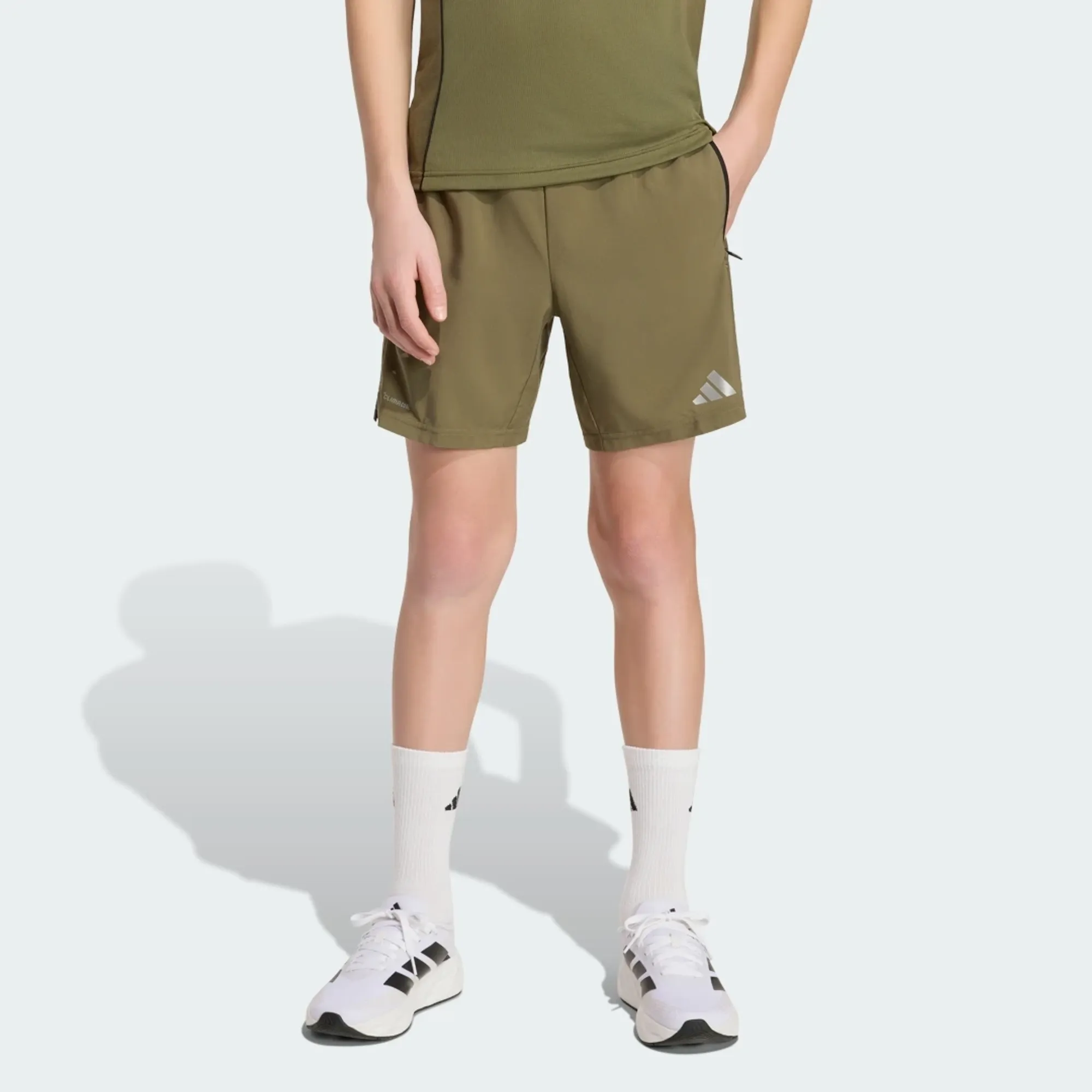 adidas TECH APPAREL SHORTS
