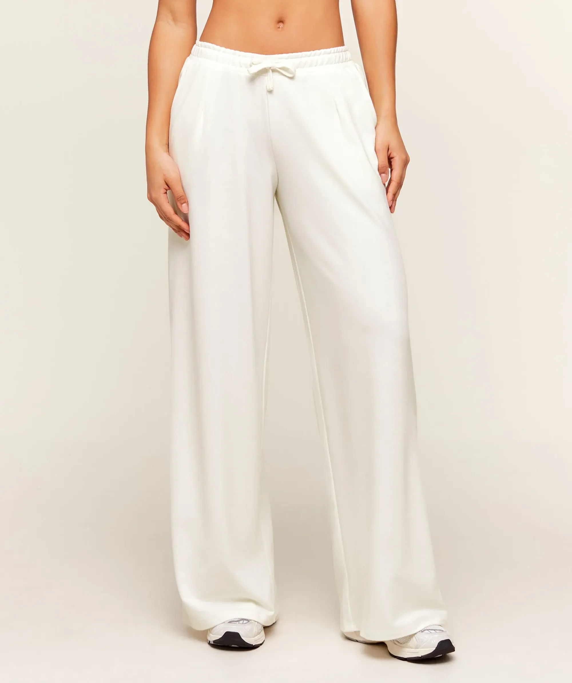 Gymshark Lightweight Wide Leg Pant Tall - Soft White