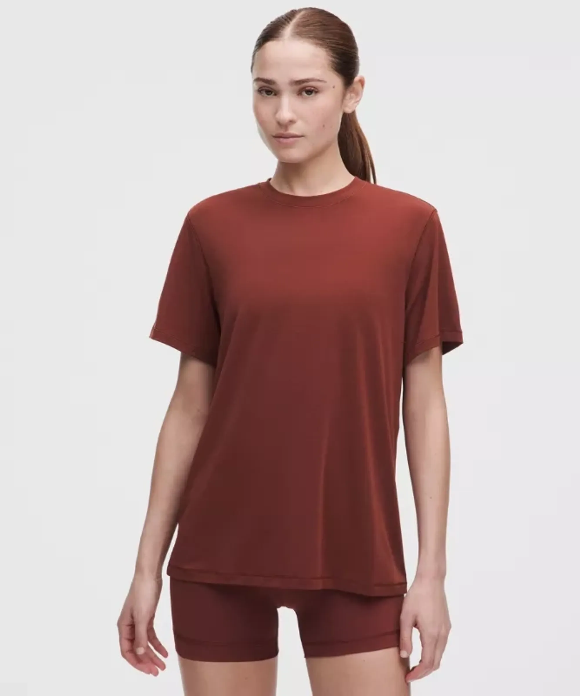 lululemon – Women's Jersey Training Short-Sleeve Shirt – Color Red – Size 0