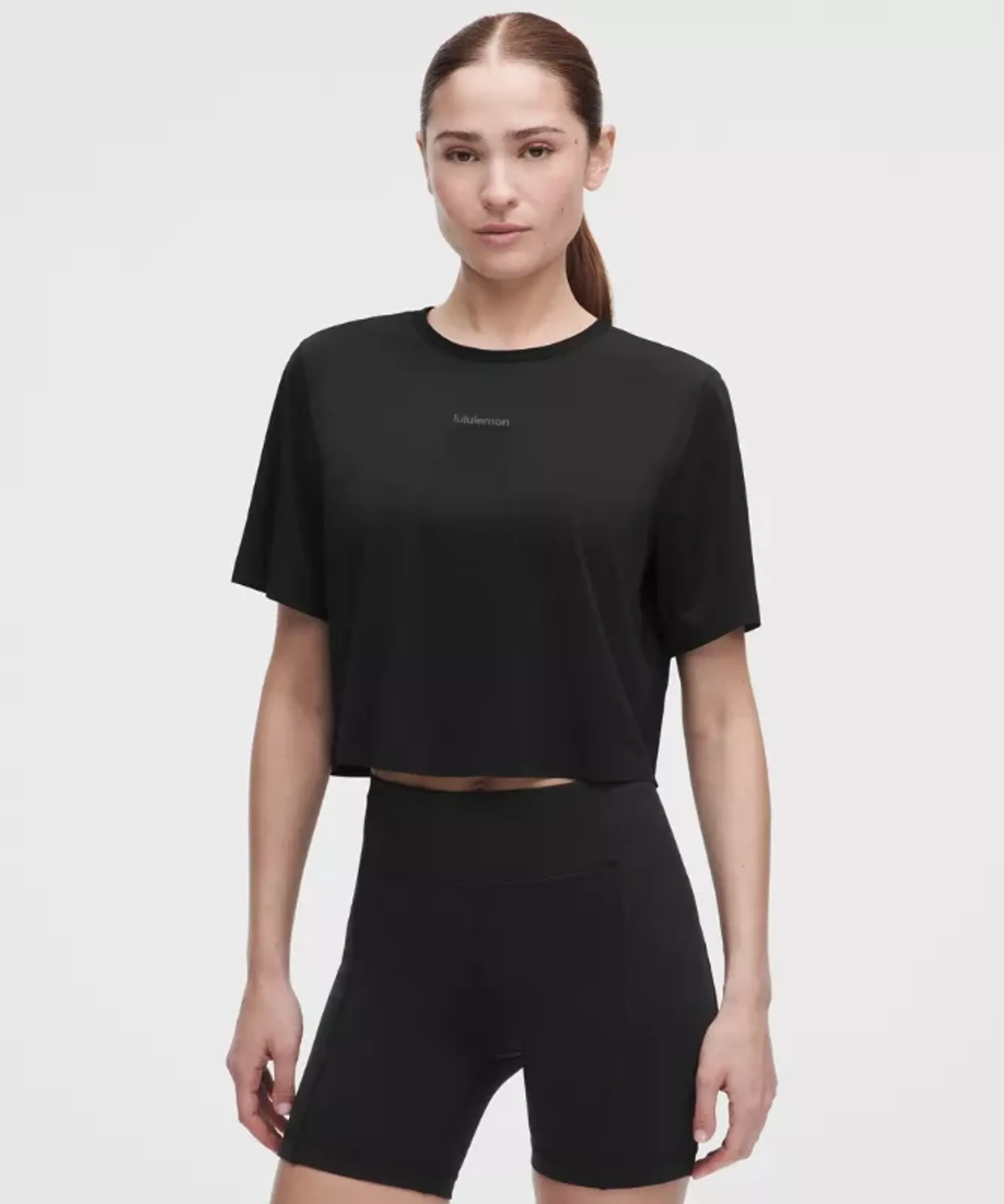 lululemon – Women's Lightweight Relaxed Running Short-Sleeve Shirt – Color Black – Size Medium