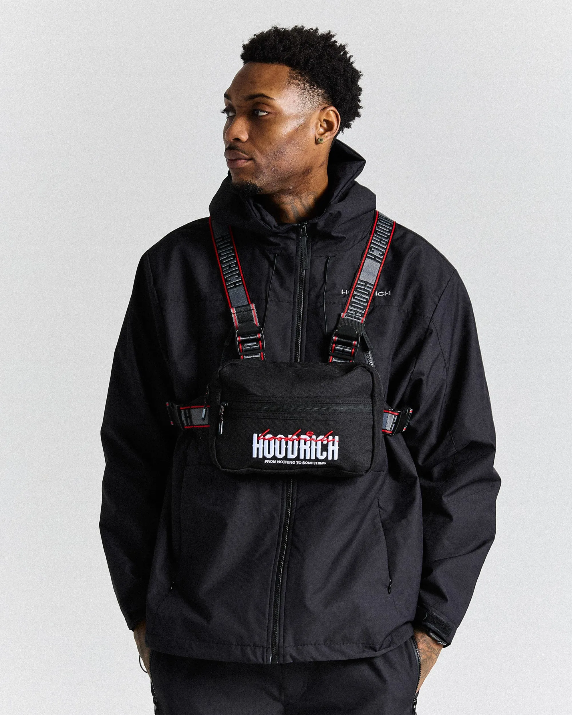 Boost Chest Bag - Black/White/Red