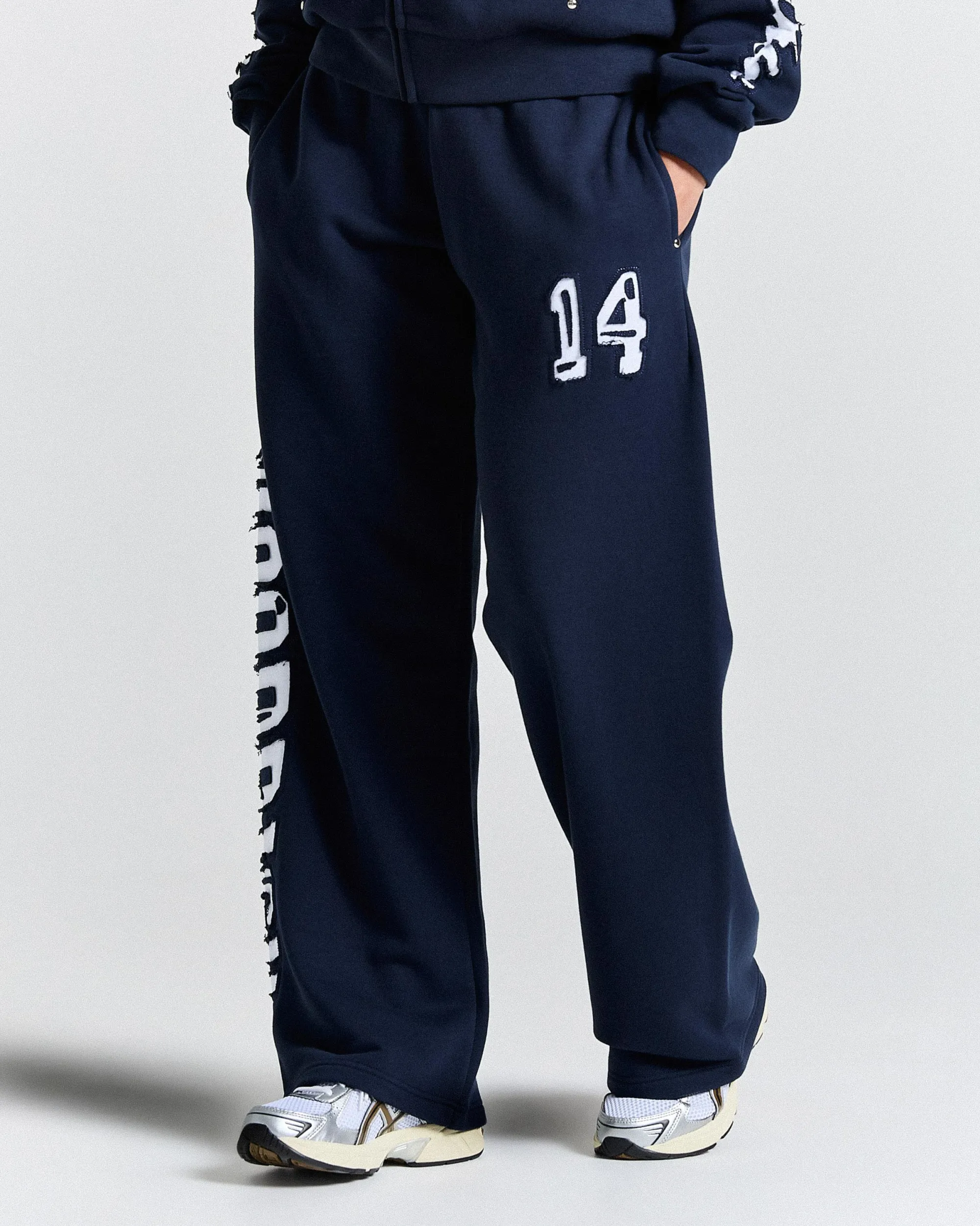 Siren Low Rise Oversize Wide Leg Joggers - Navy/White