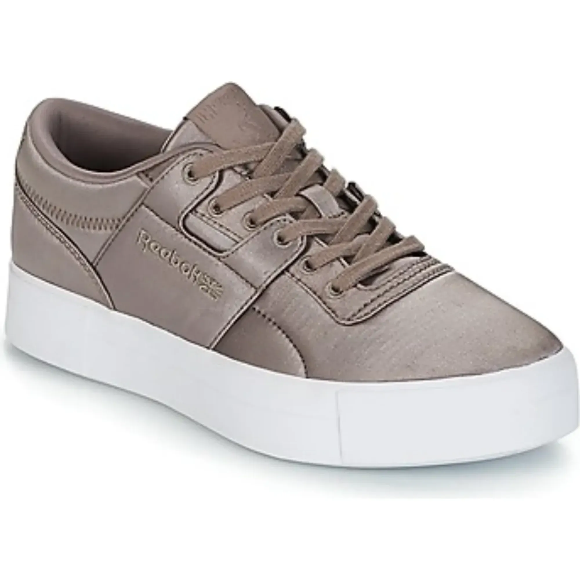 Reebok Classic  WORKOUT LO FVS TXT  women's Shoes (Trainers) in Grey