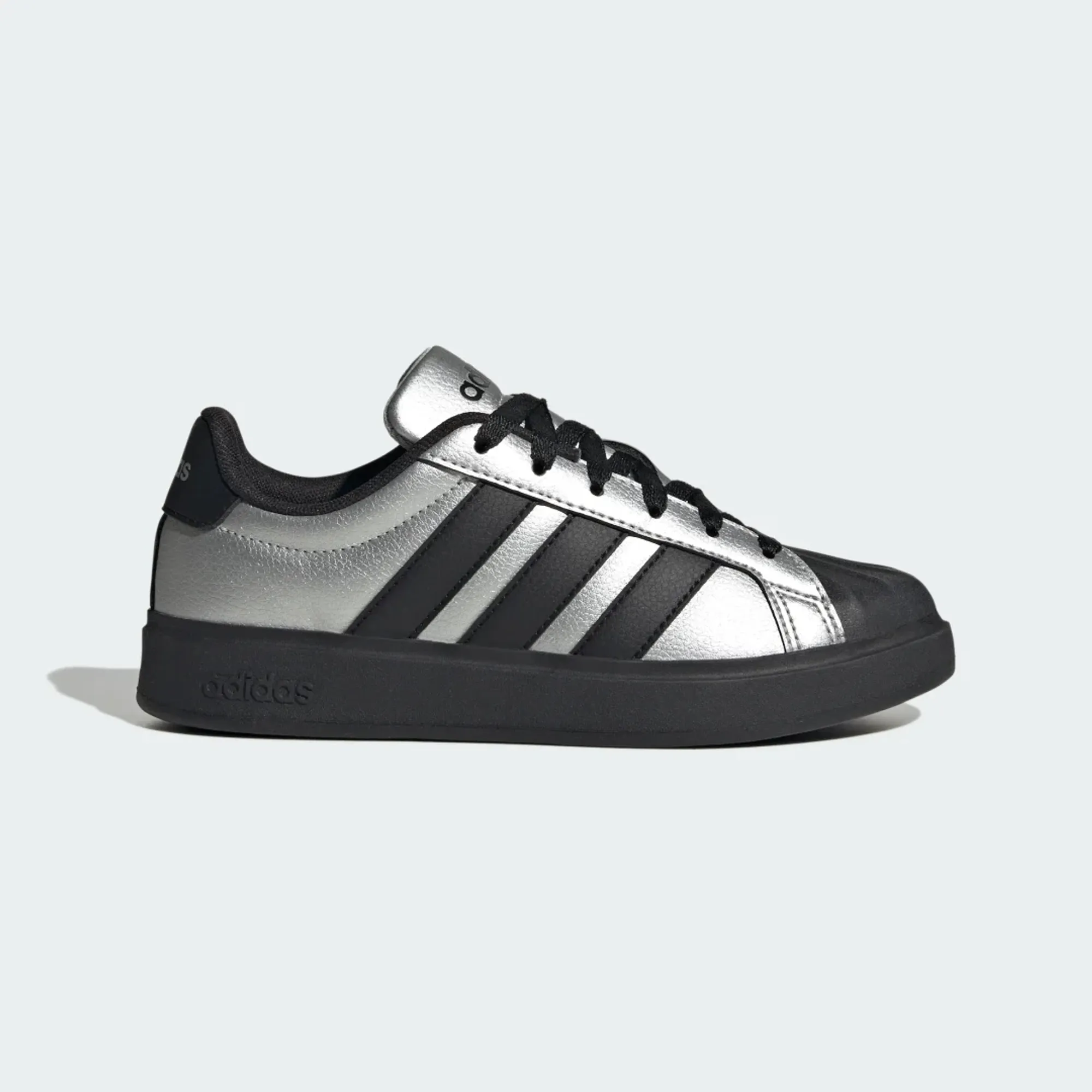 adidas Streettalk