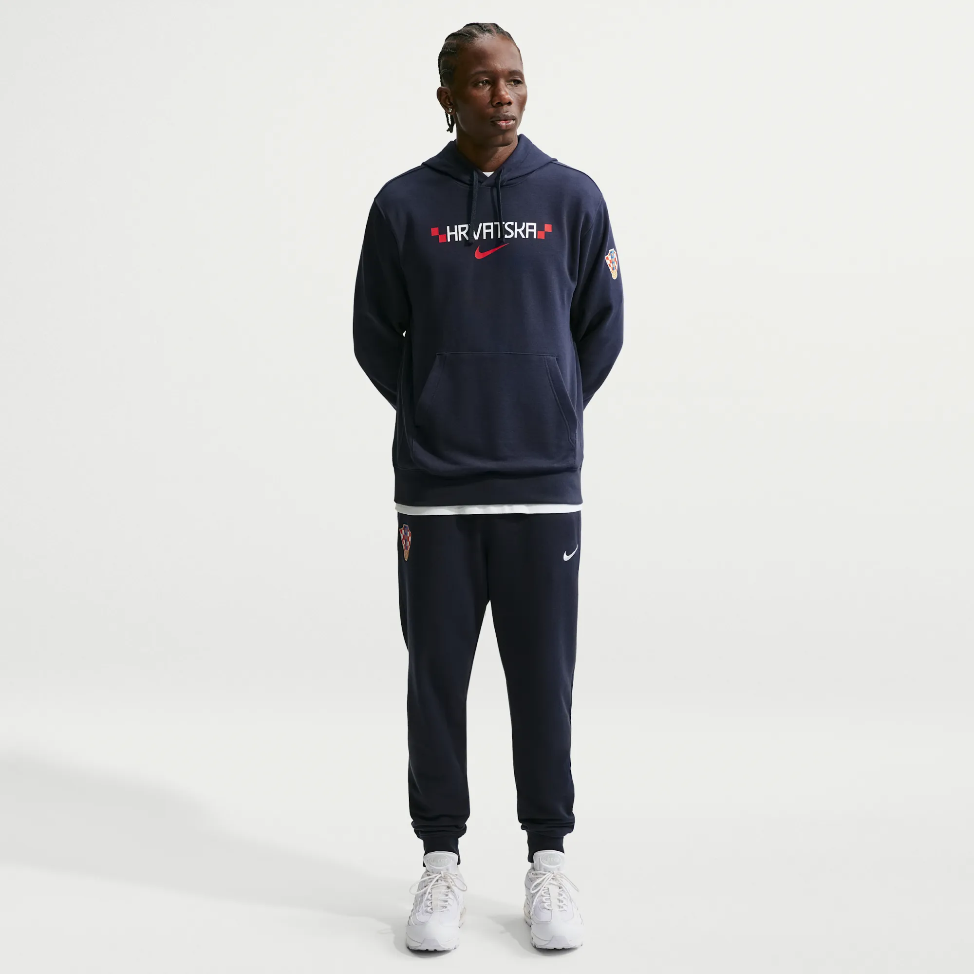 Croatia 2026 Fleece Jogger Men's Nike Club Joggers - Blue - Fleece