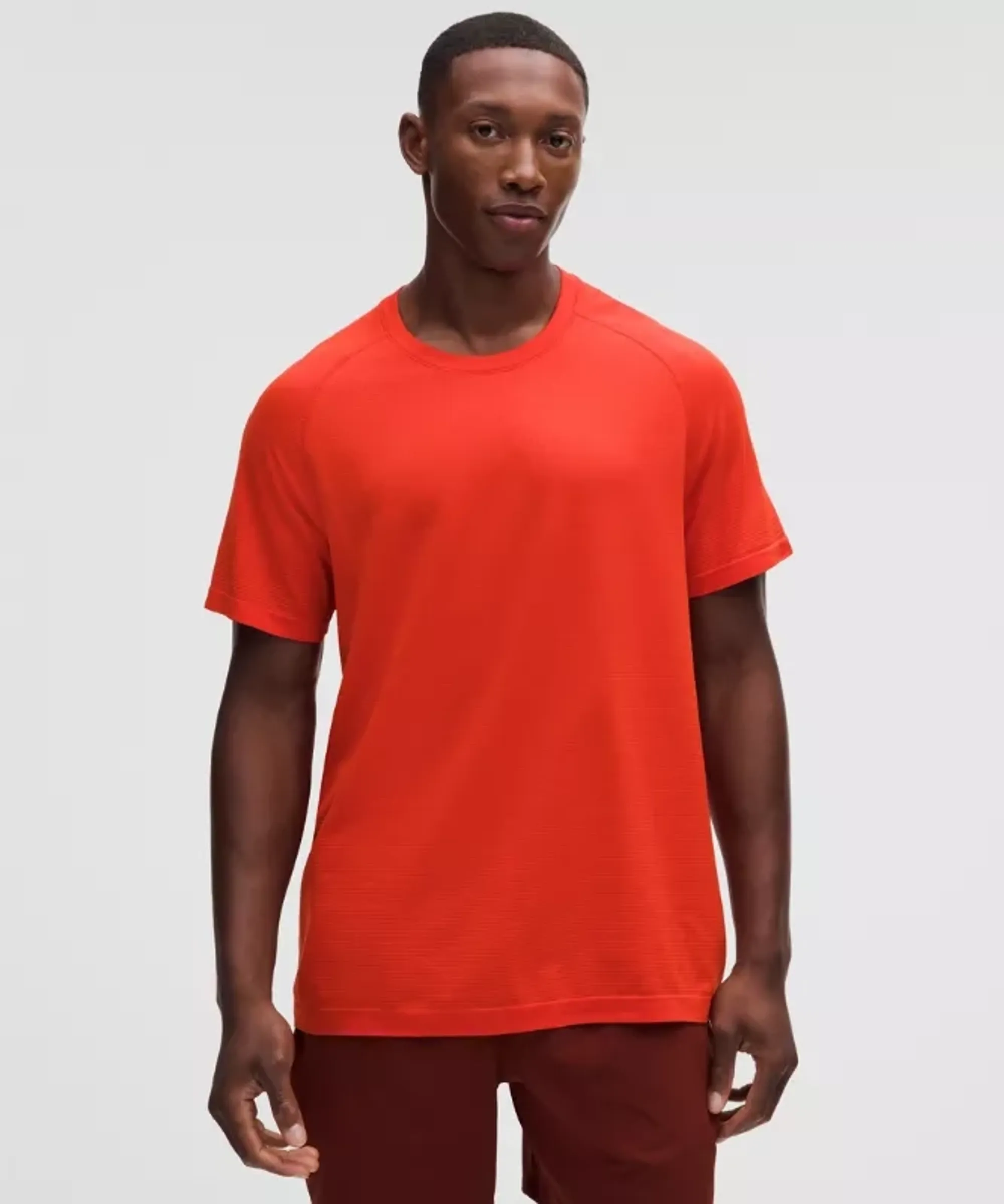 lululemon – Men's Metal Vent Tech Short-Sleeve Shirt – Color Red – Size XS