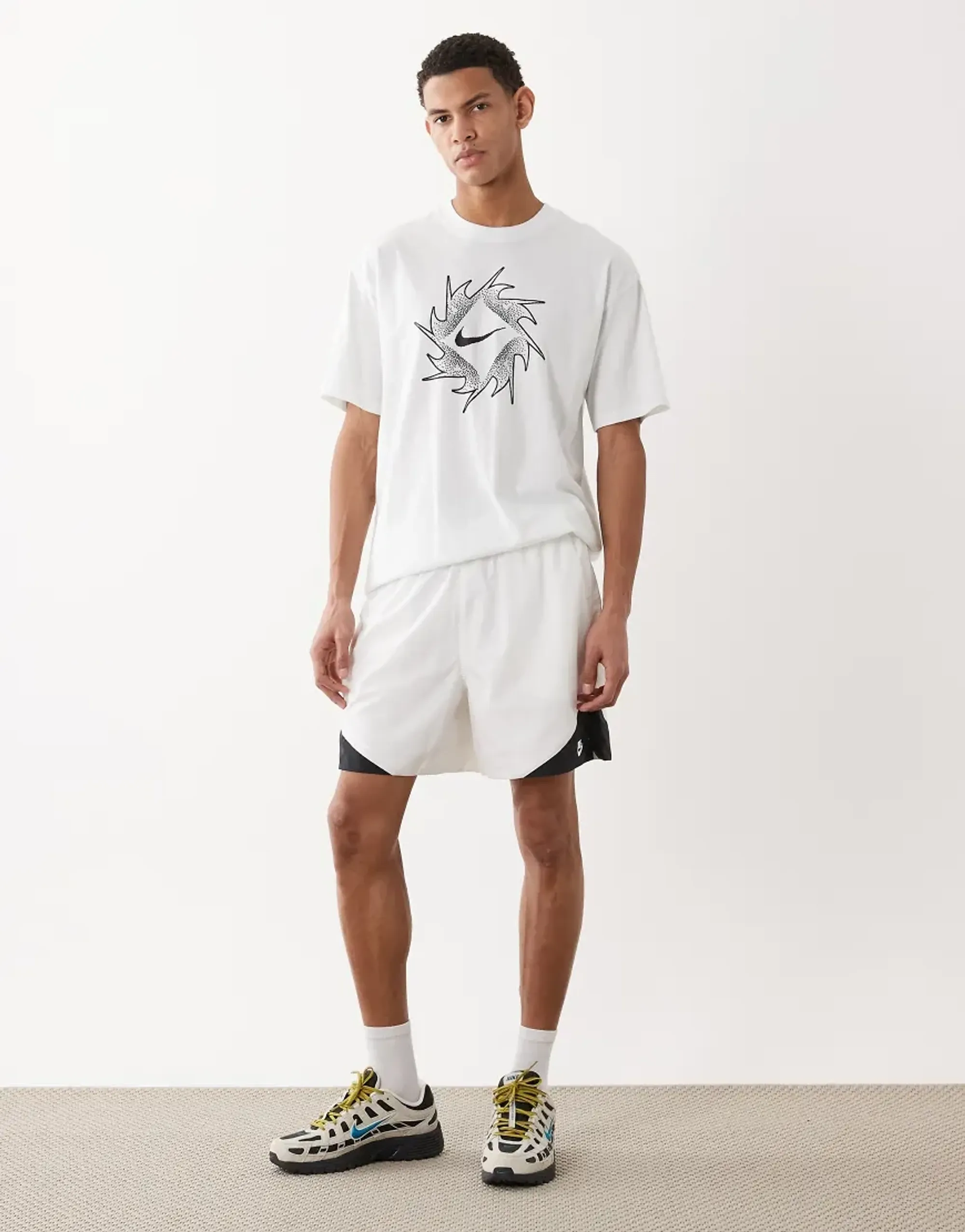 Nike Windrunner Lightweight Woven Short In White