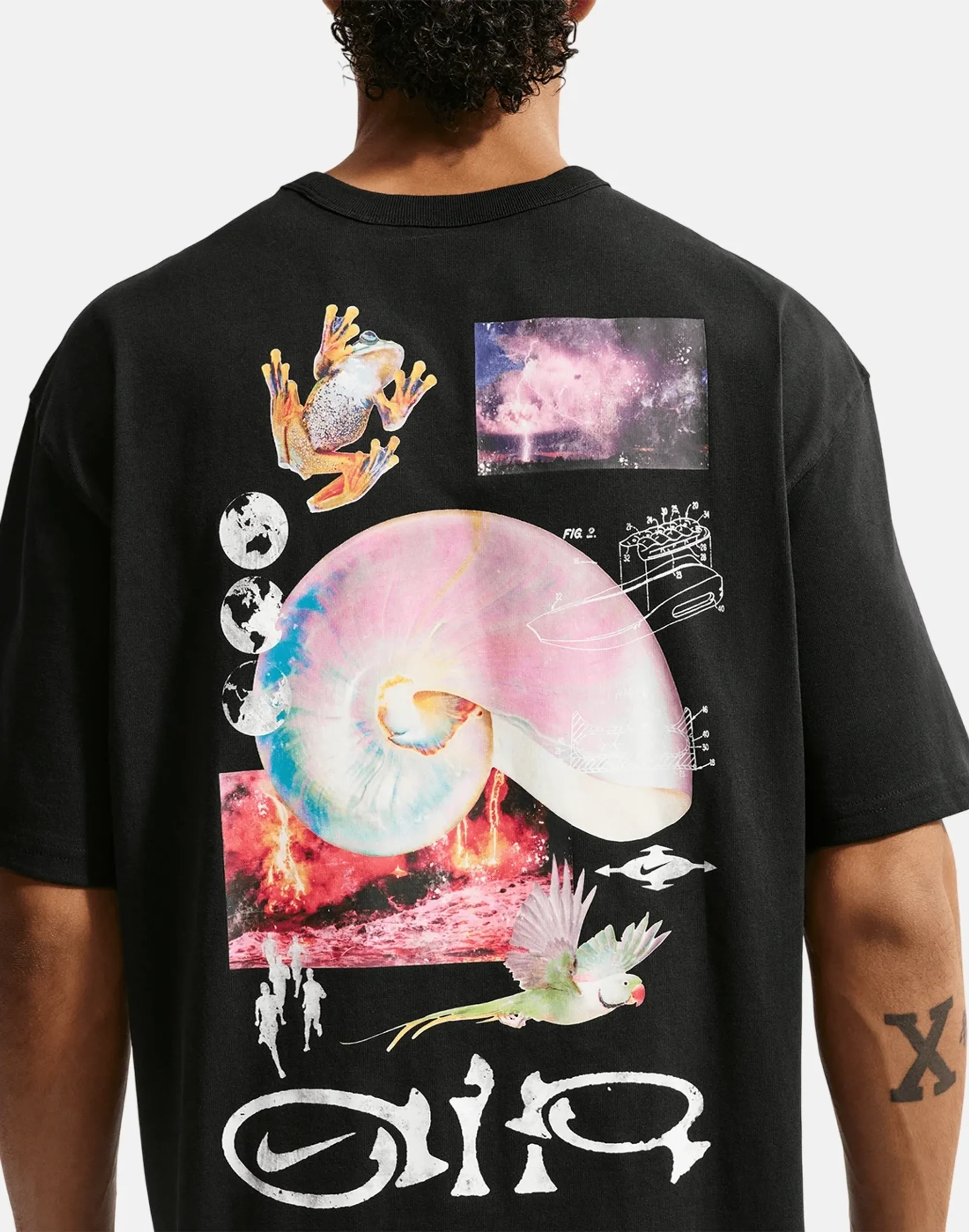 Nike Premium Essentials Earth Day T-Shirt, Black