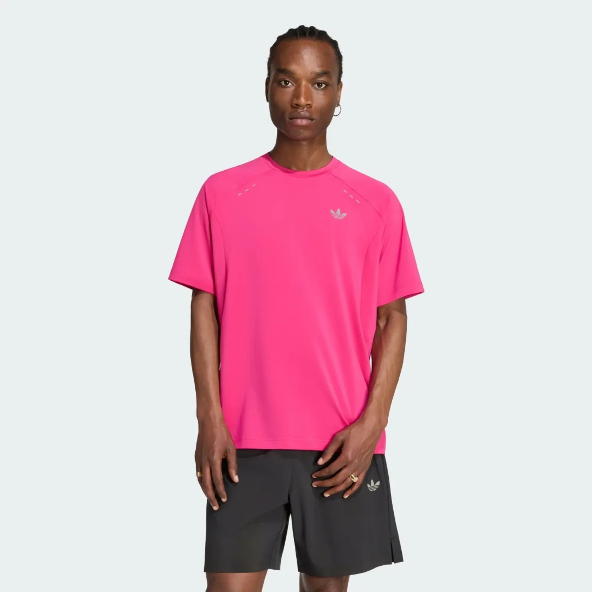 adidas TECH TREFOIL ESSENTIALS POLYESTER T-Shirt
