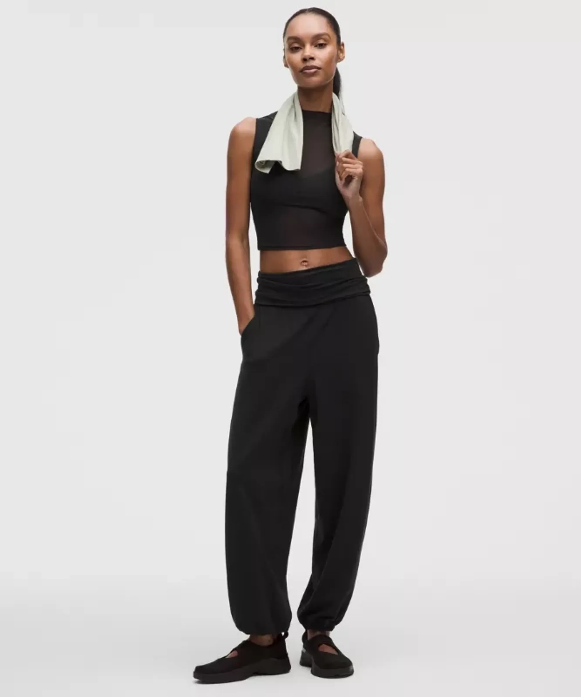 lululemon – Women's Align Foldover Relaxed Joggers Regular – Color Black – Size 0