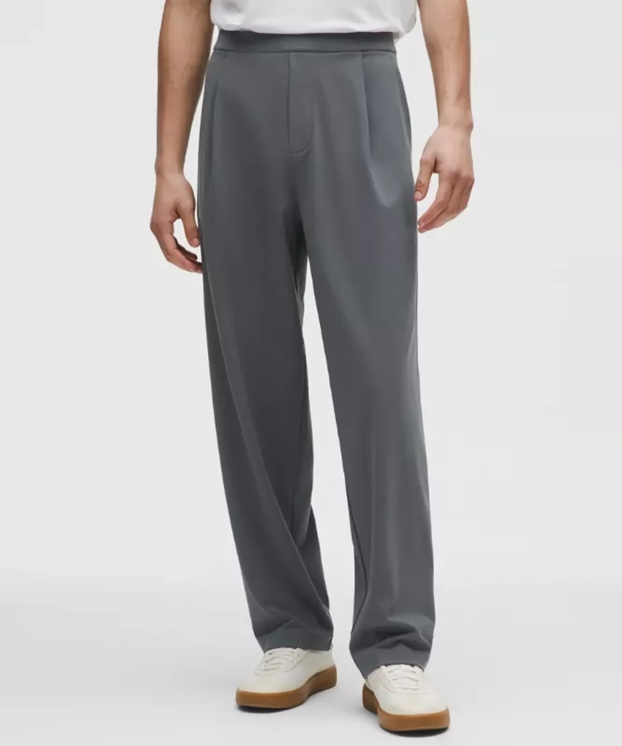 lululemon – Men's Daydrift Relaxed-Fit Pleated Trousers Regular – Color Grey/Blue – Size XL