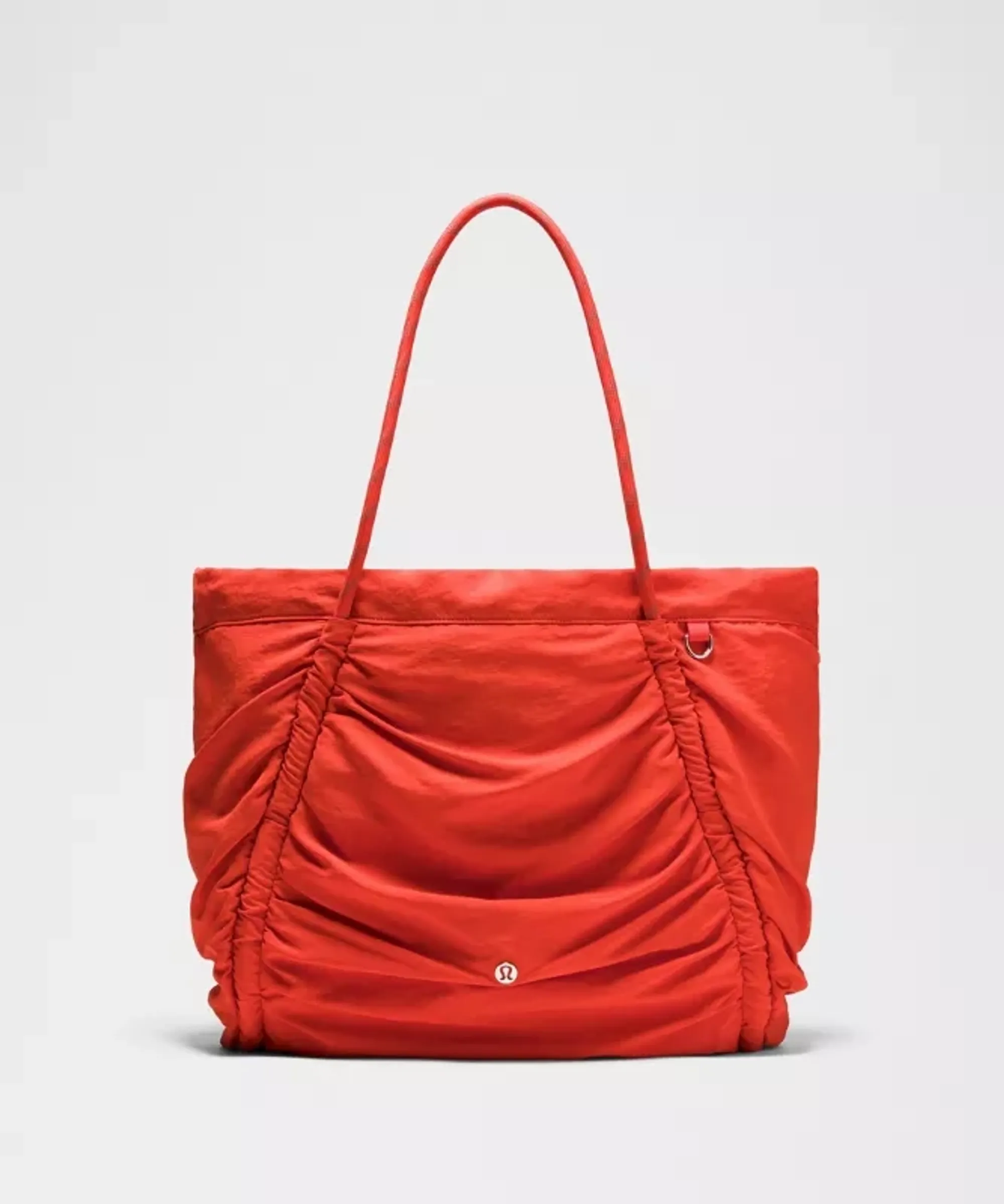 lululemon – Ruched Tote Bag 24L – Color Silver/Red