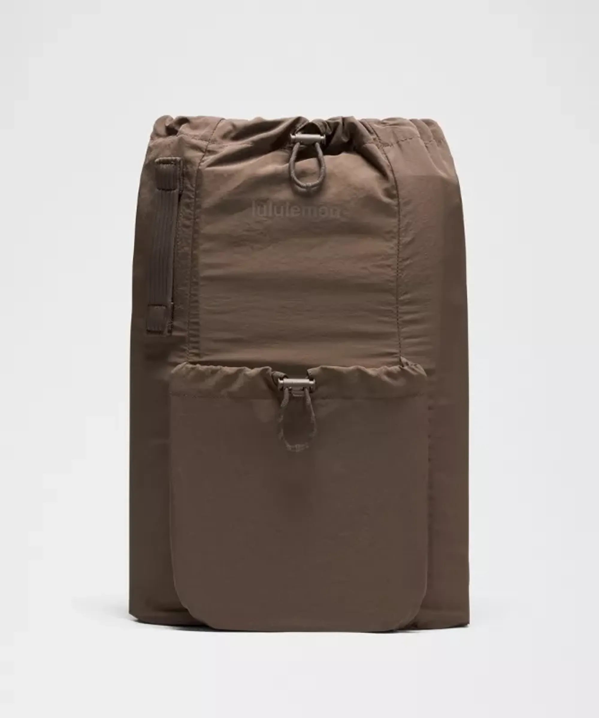 lululemon – 2-in-1 Convertible Backpack 21L – Color Brown