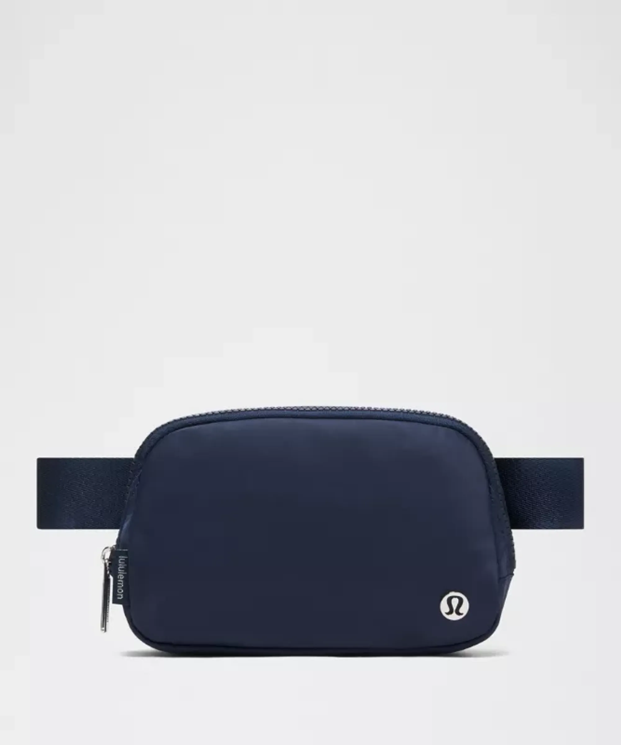 lululemon – Everywhere Belt Bag 1L – Color Blue/Silver