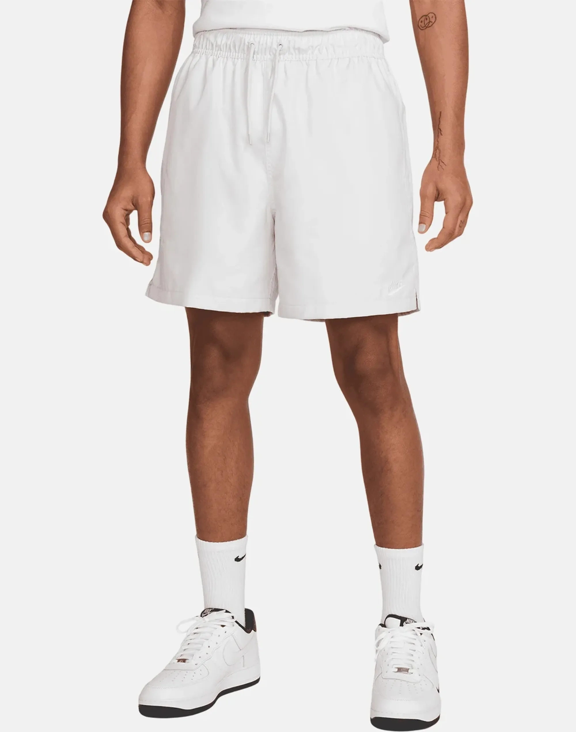 Men's Nike Club Flow Shorts in Grey/White 