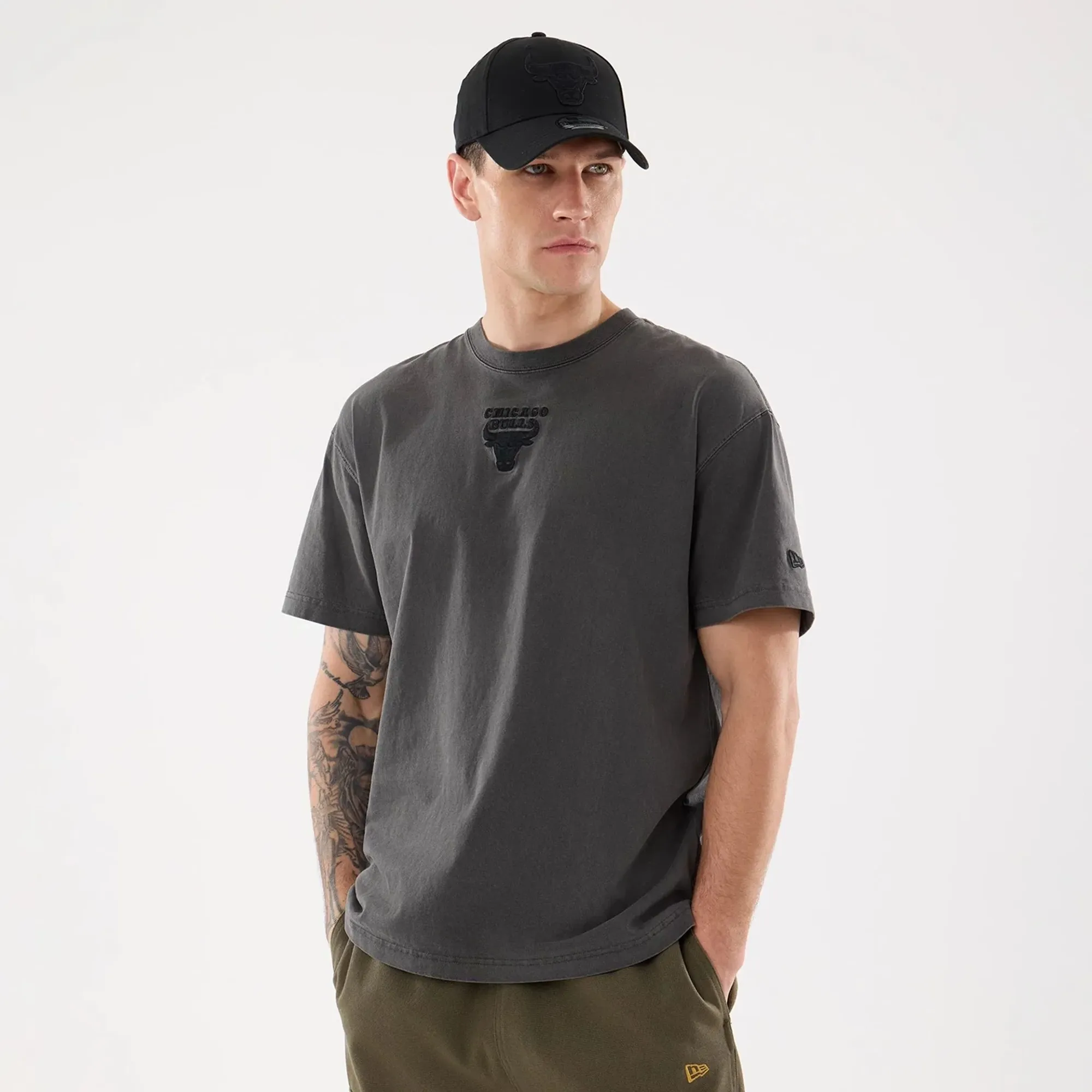 Chicago Bulls NBA Shadow Pop Black T-Shirt New Era Cap adult unisex