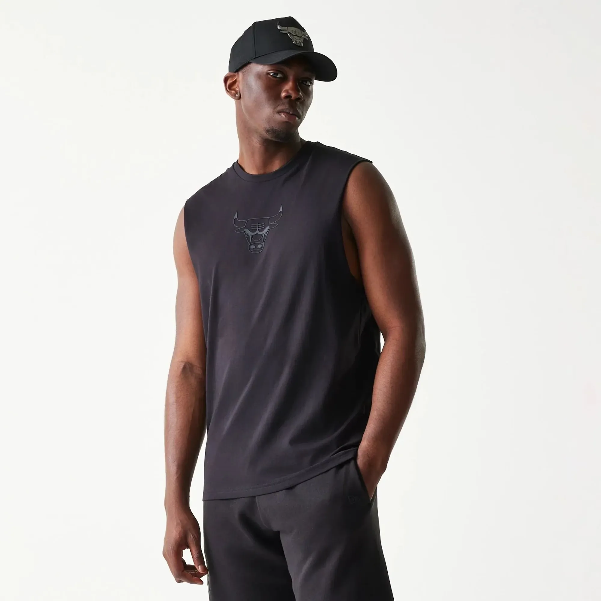 Chicago Bulls NBA Black Sleeveless T-Shirt New Era Cap adult unisex