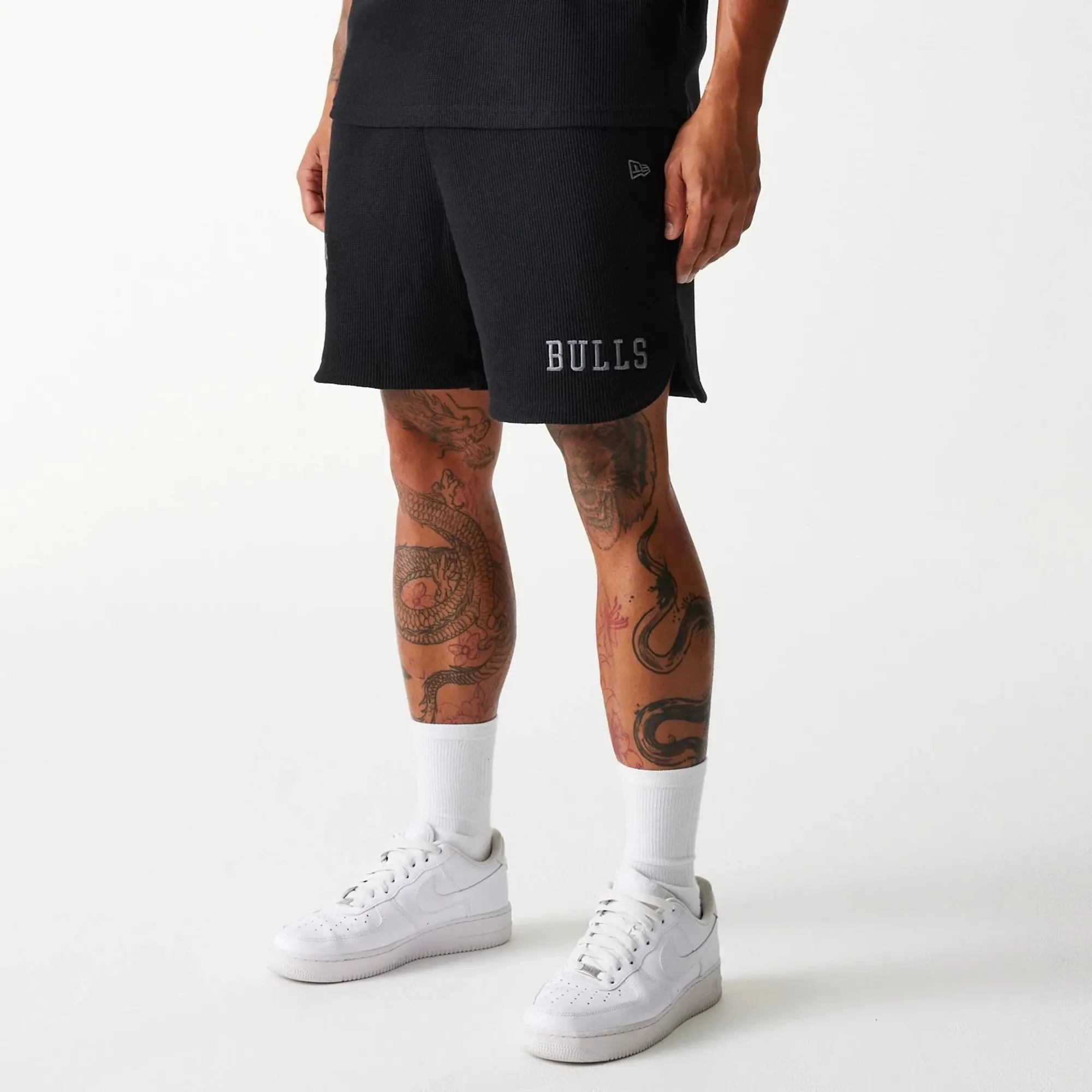 Chicago Bulls NBA Waffle Black Shorts New Era Cap adult unisex
