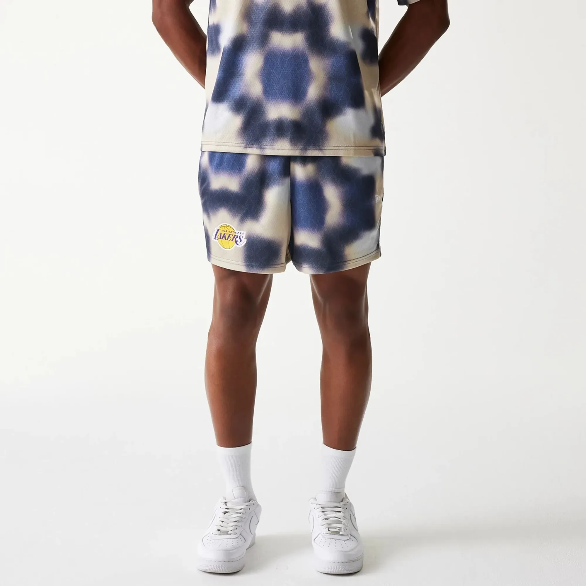 LA Lakers NBA All Over Print Cream Shorts New Era Cap adult unisex
