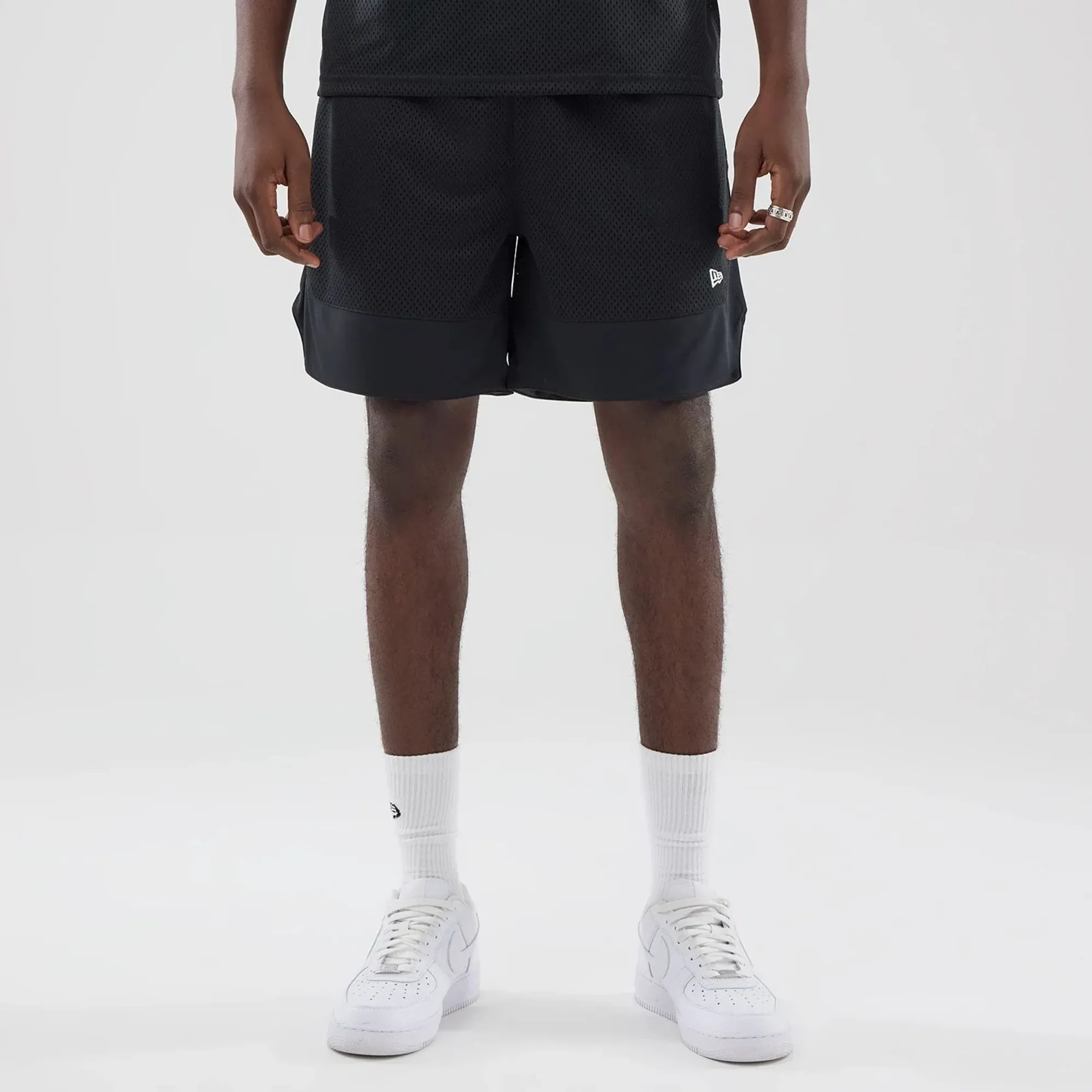 New Era Mesh Black Oversized Shorts adult unisex