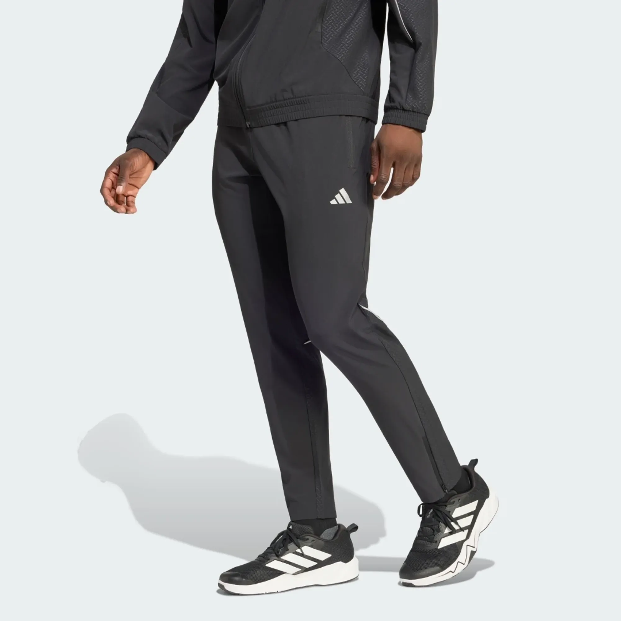 adidas TECH APPAREL SLIM TRACKPANT