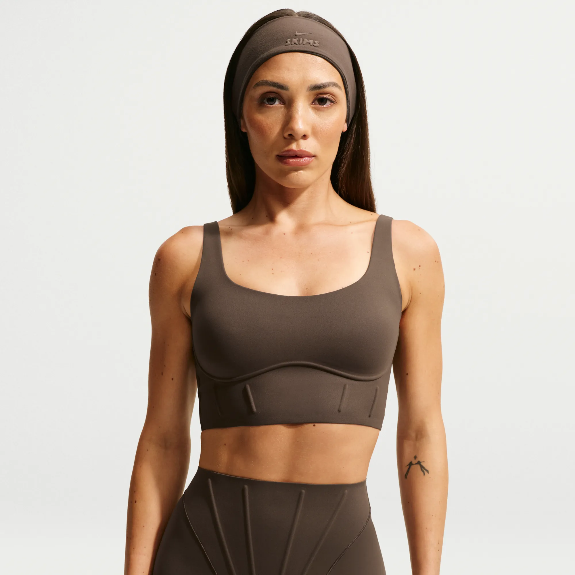 NikeSKIMS Matte Women's Long-Line Corset Bra - Brown