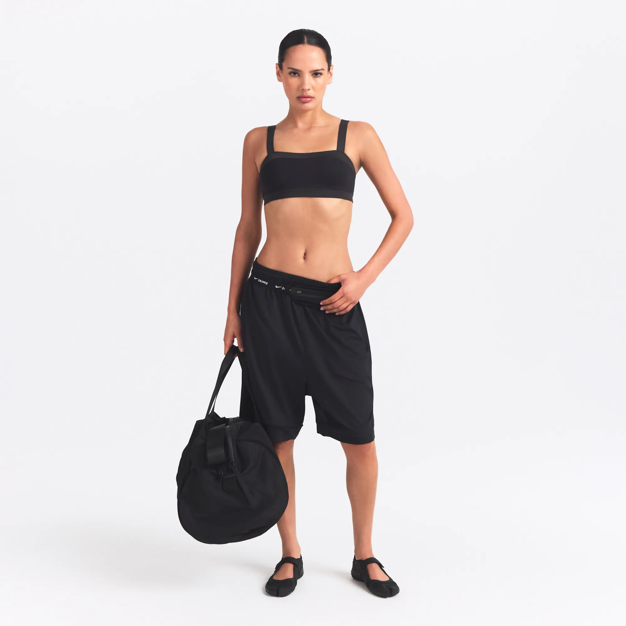 NikeSKIMS Airy Women's Relaxed Shorts - Black