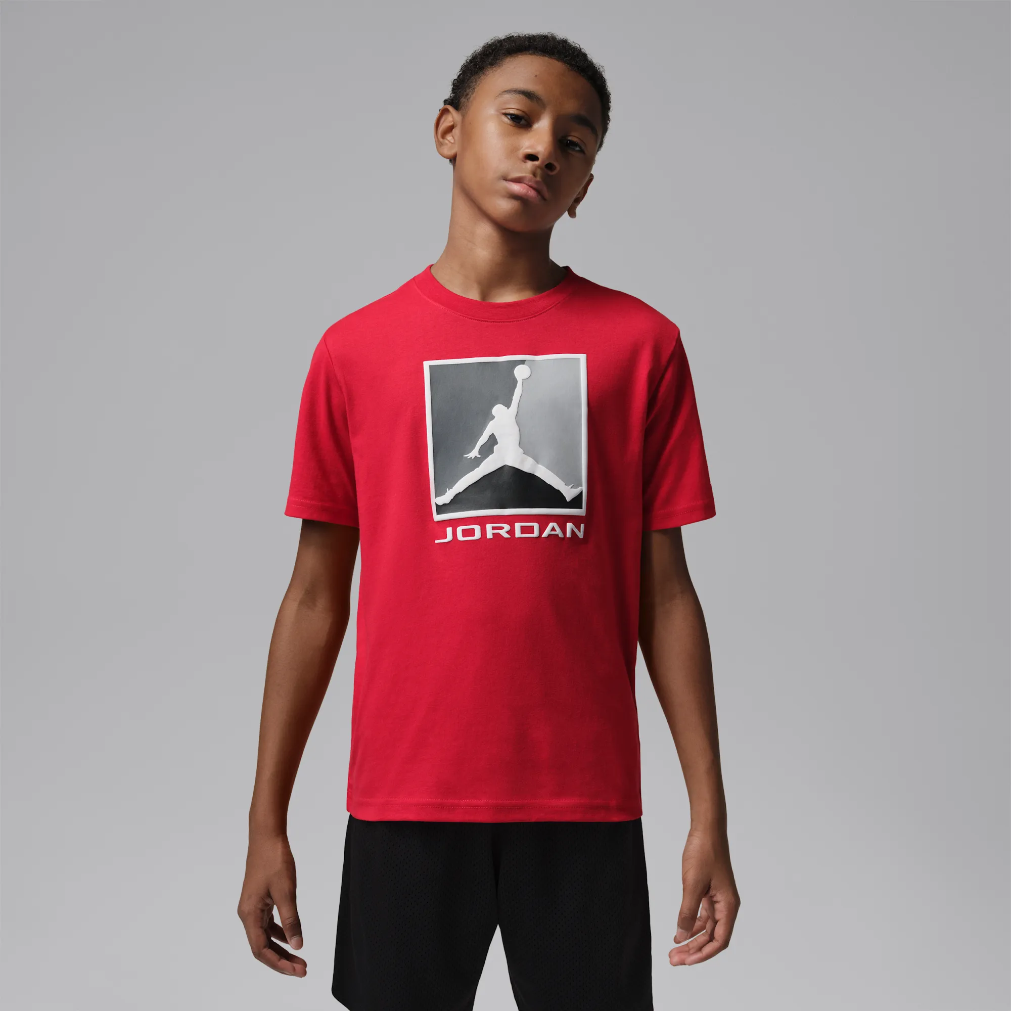 Nike Jordan Flight Essentials Older Kids' Boxed Logo 3.0 T-Shirt - Red