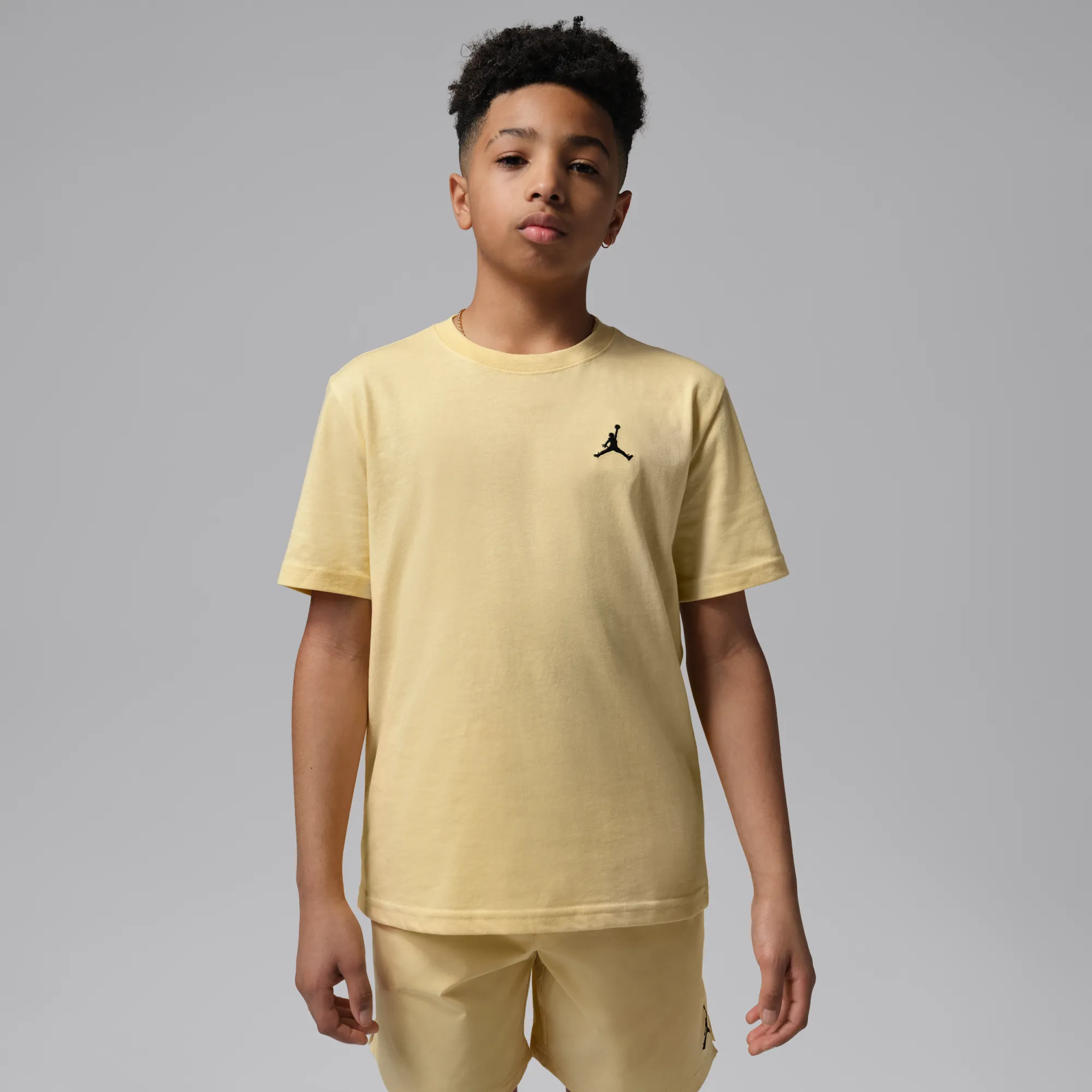 Nike Jordan Older Kids' Jumpman Air Embroidered T-Shirt - Yellow