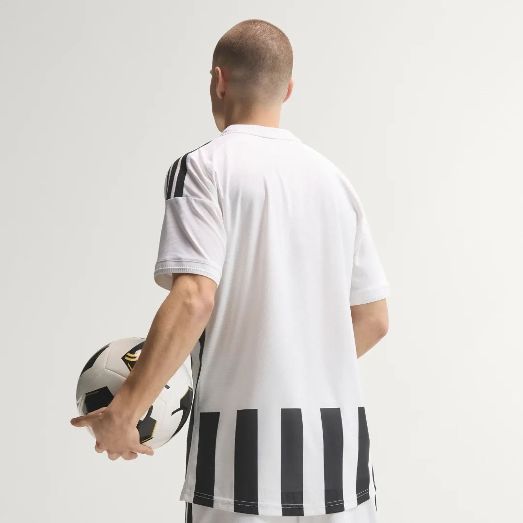 adidas Juventus 26/27 Home Authentic Jersey