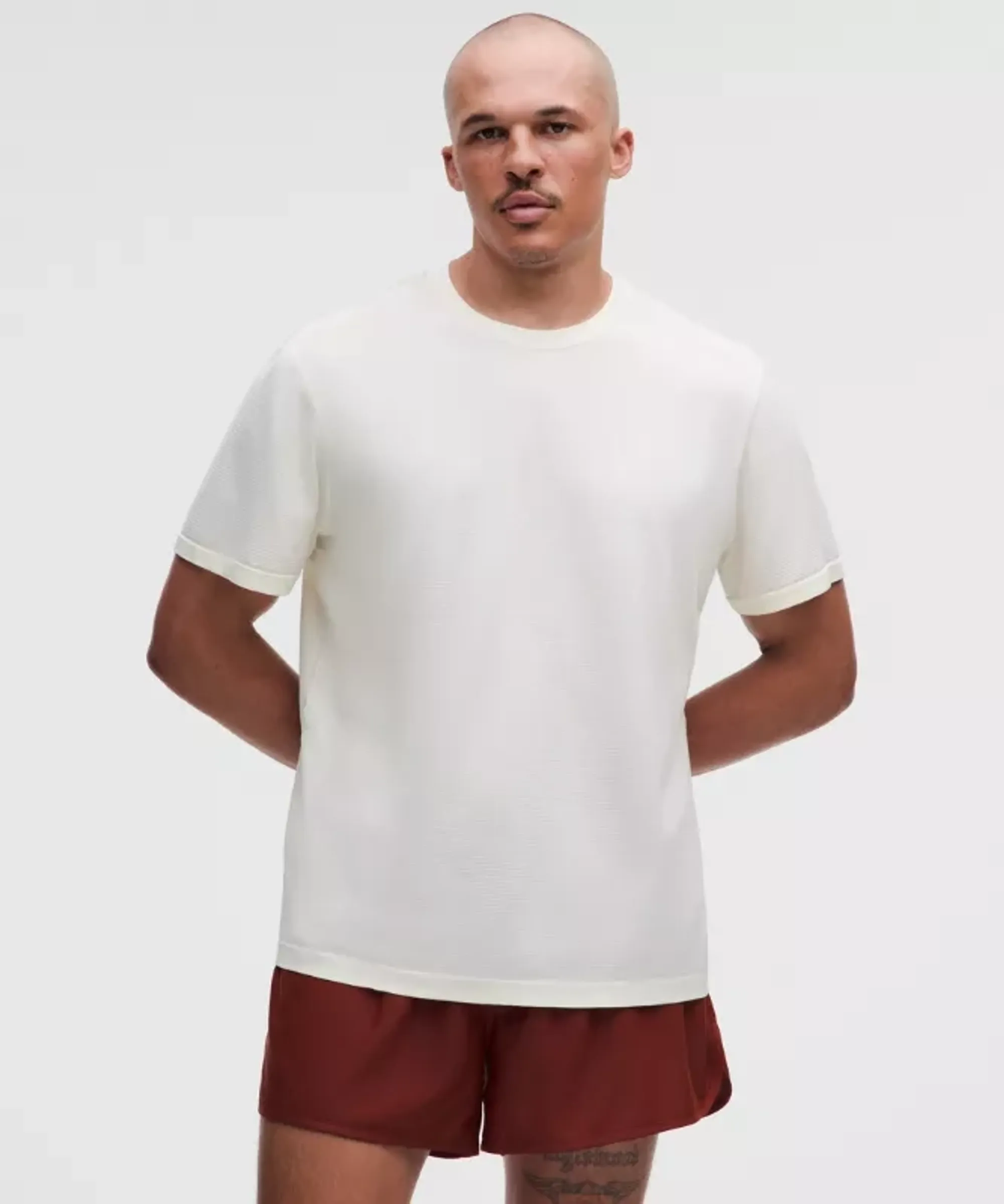 lululemon – Men's Metal Vent Tech Relaxed-Fit Short-Sleeve Shirt Training – Color White – Size Large