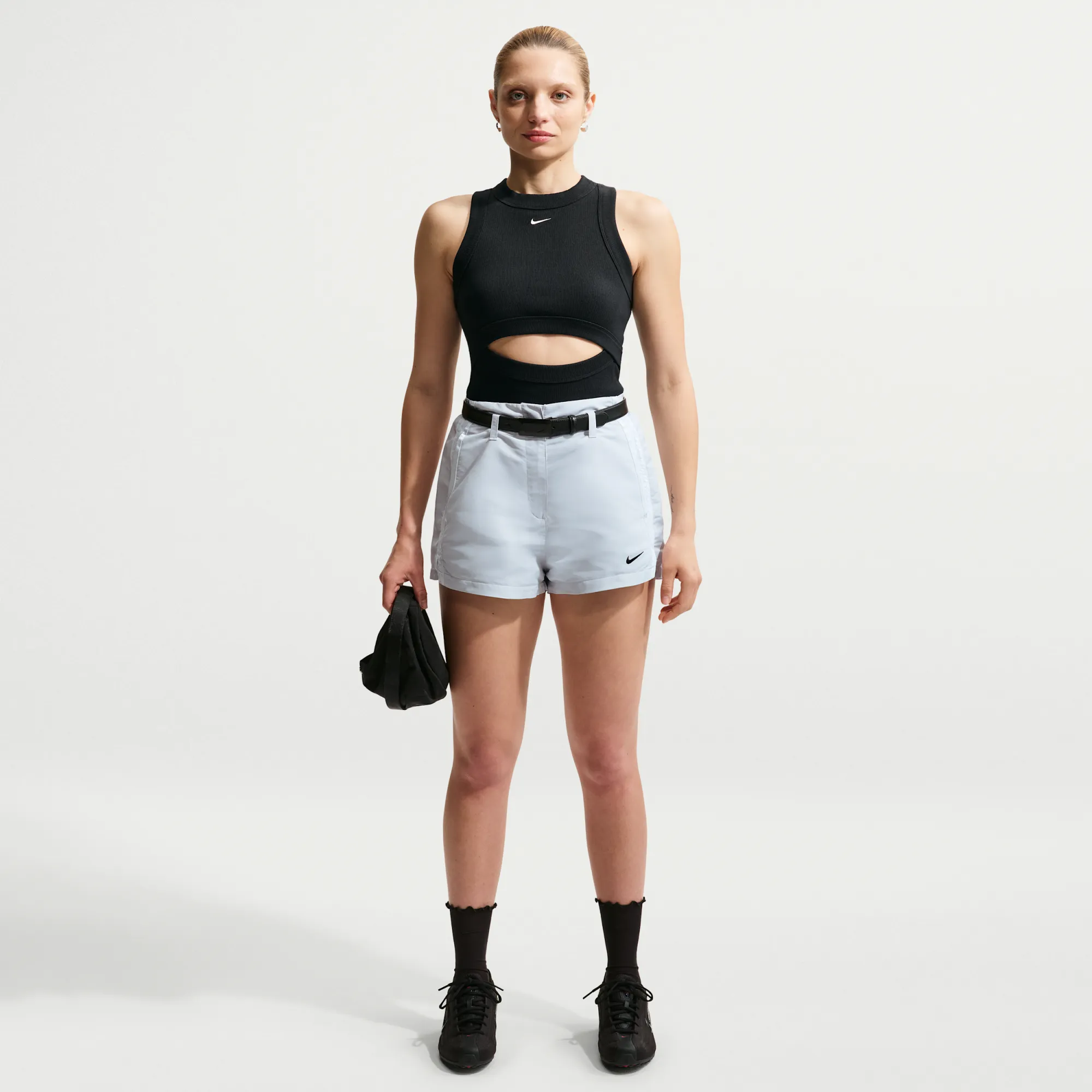 Nike Women's High-Waisted 5cm Shorts - Grey