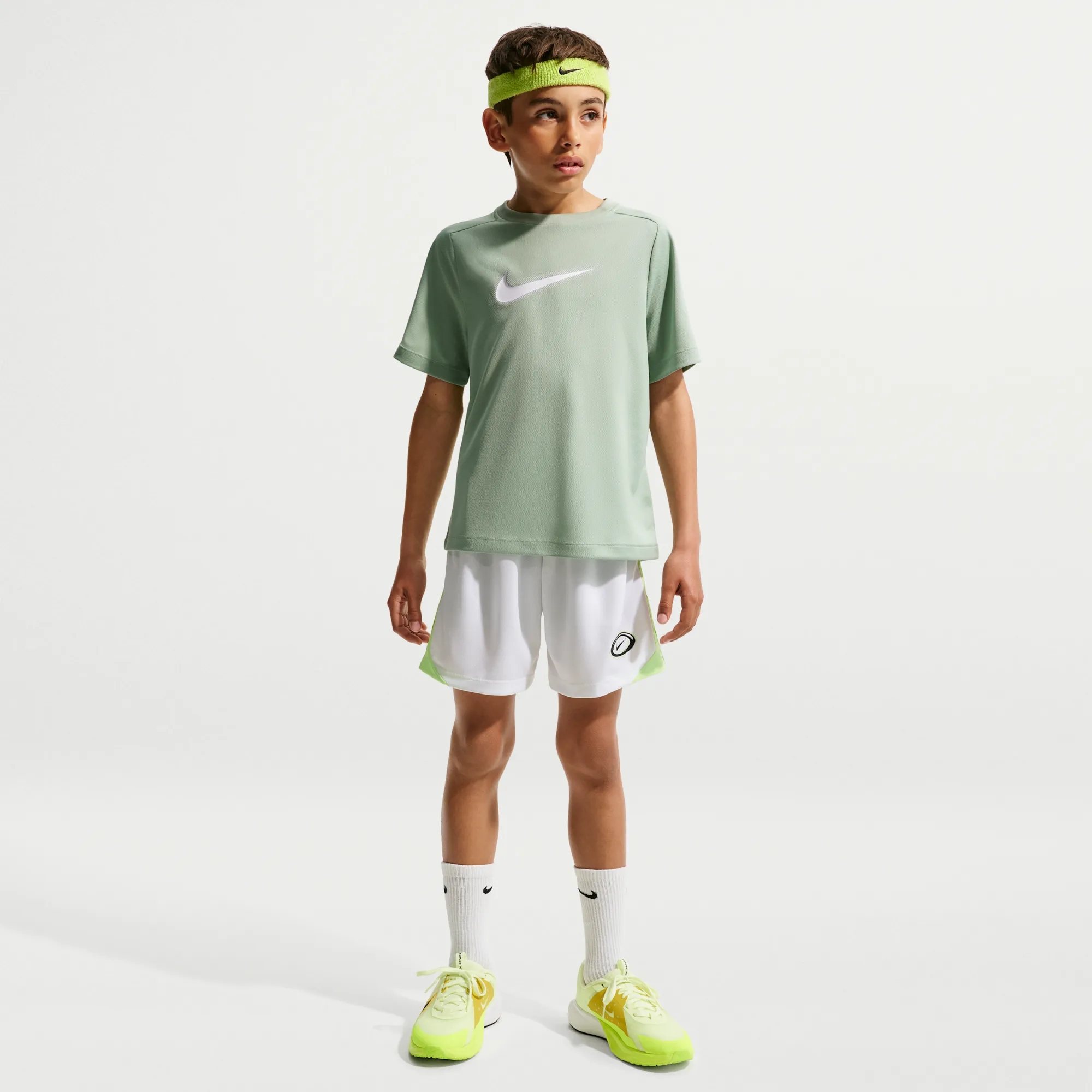 Nike Multi Older Kids' (Boys') Dri-FIT Knit Shorts - White - Polyester