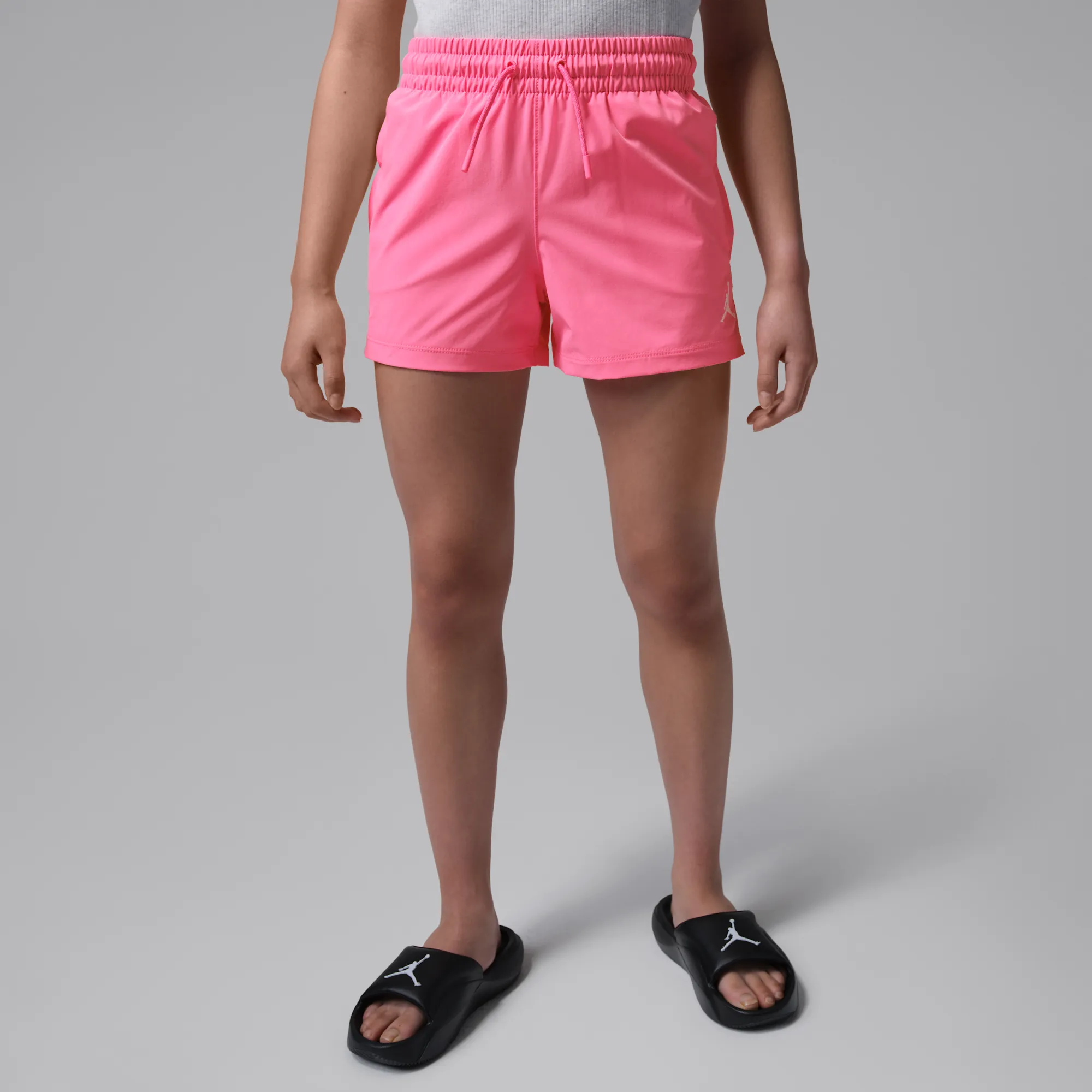 Nike Jordan Essentials Older Kids' Woven Shorts - Pink