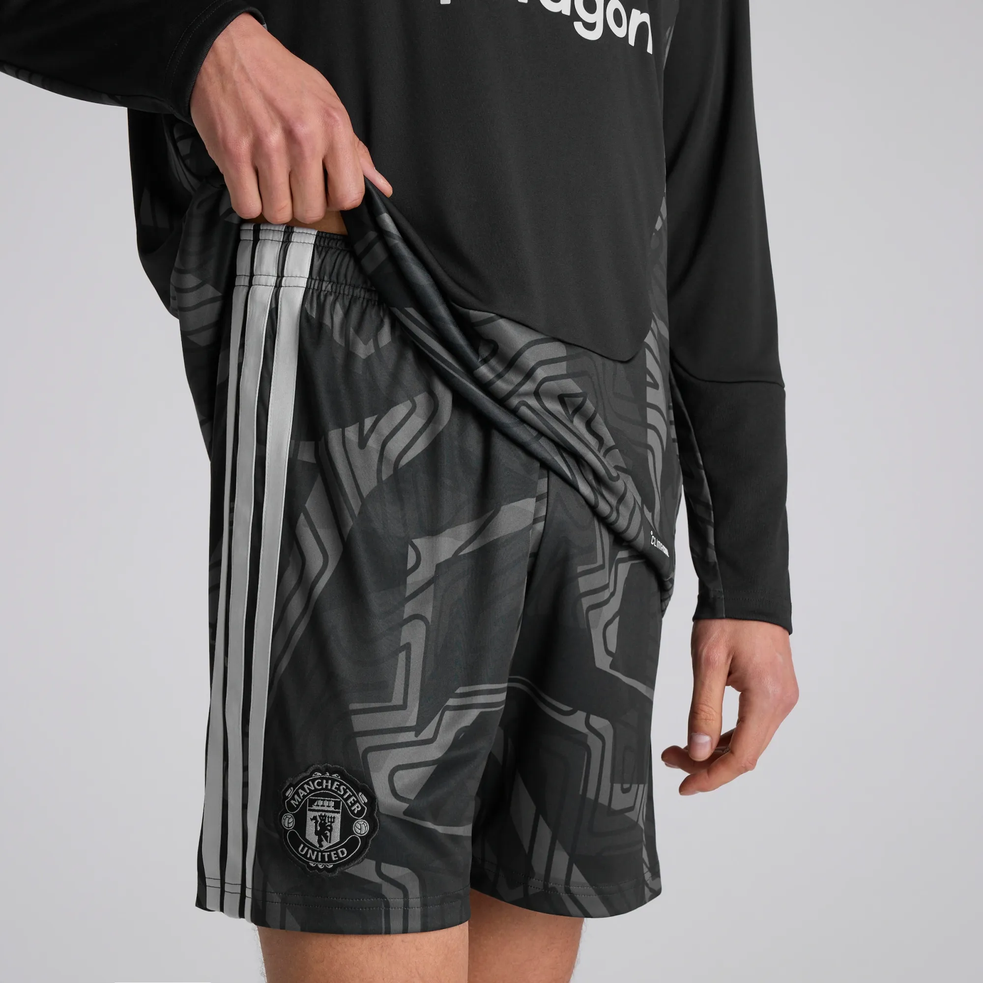 Manchester United 26/27 Home Goalkeeper Shorts Black