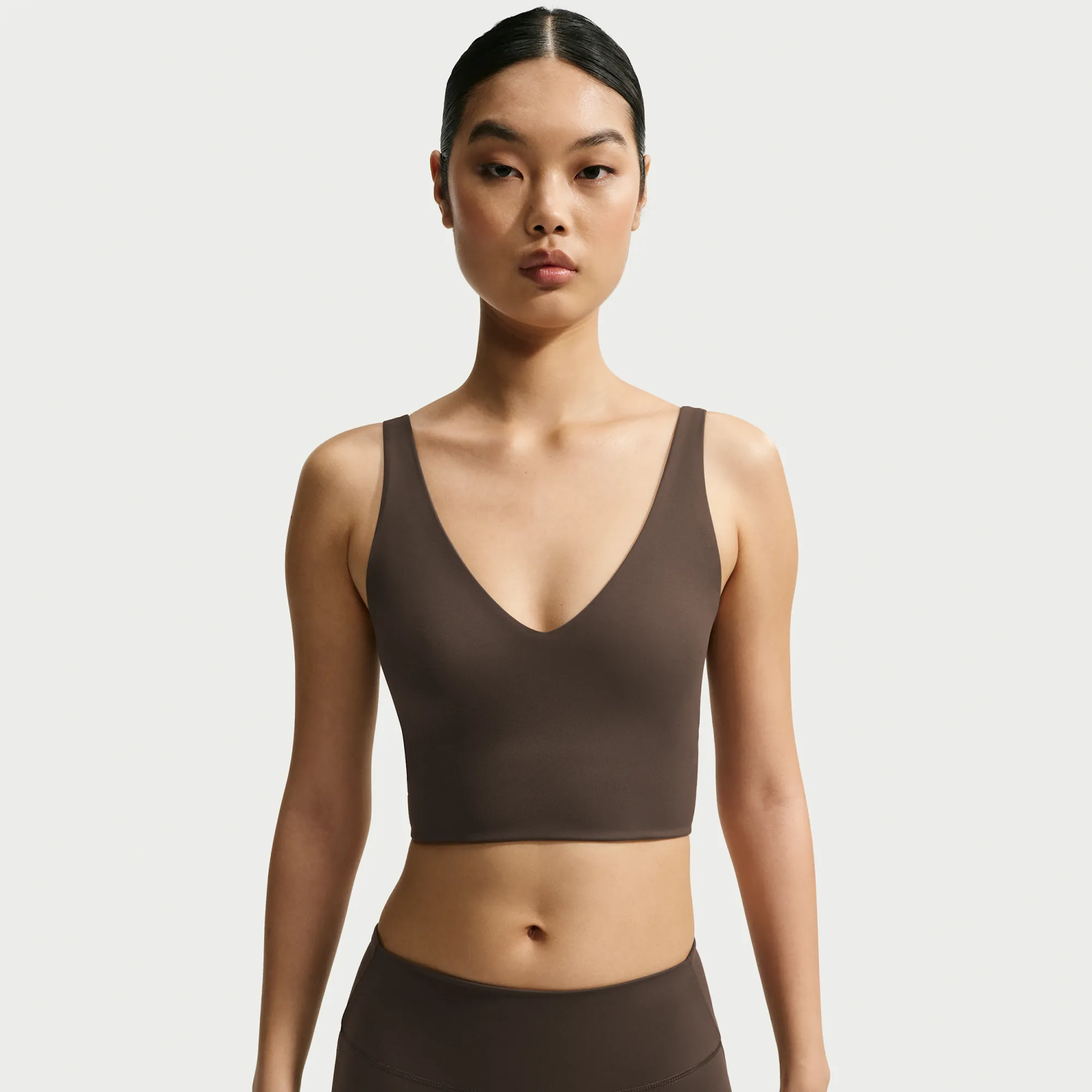 NikeSKIMS Matte Women's V-Neck Long-Line Bra - Brown