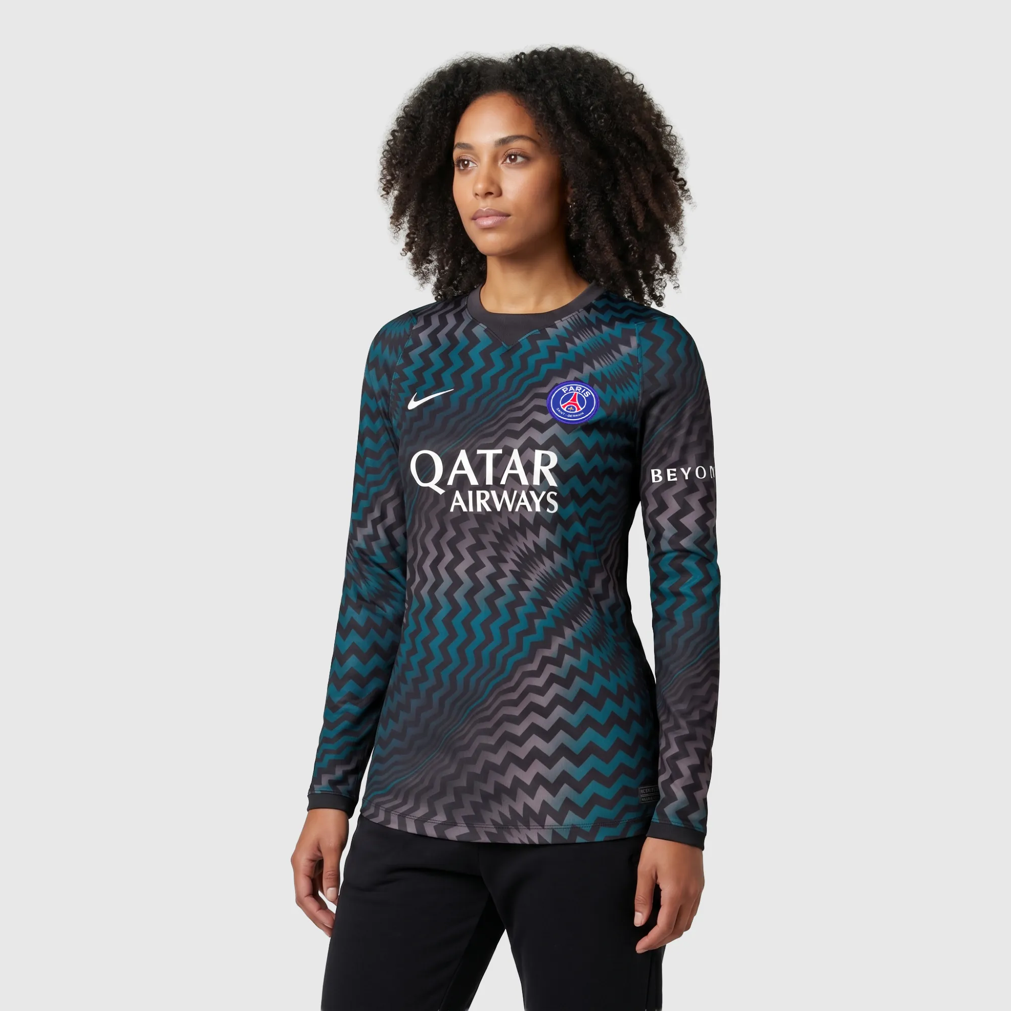 PSG Nike Goalkeeper Stadium Long Sleeve Shirt 2026-27 - Womens