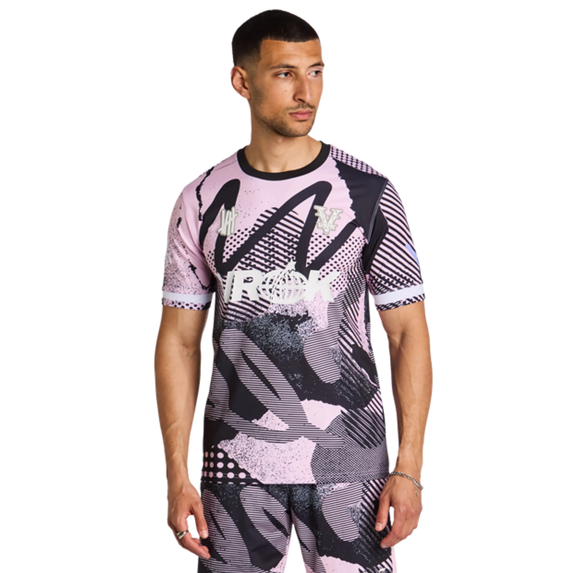 Vrunk  Men T-Shirts - Pink